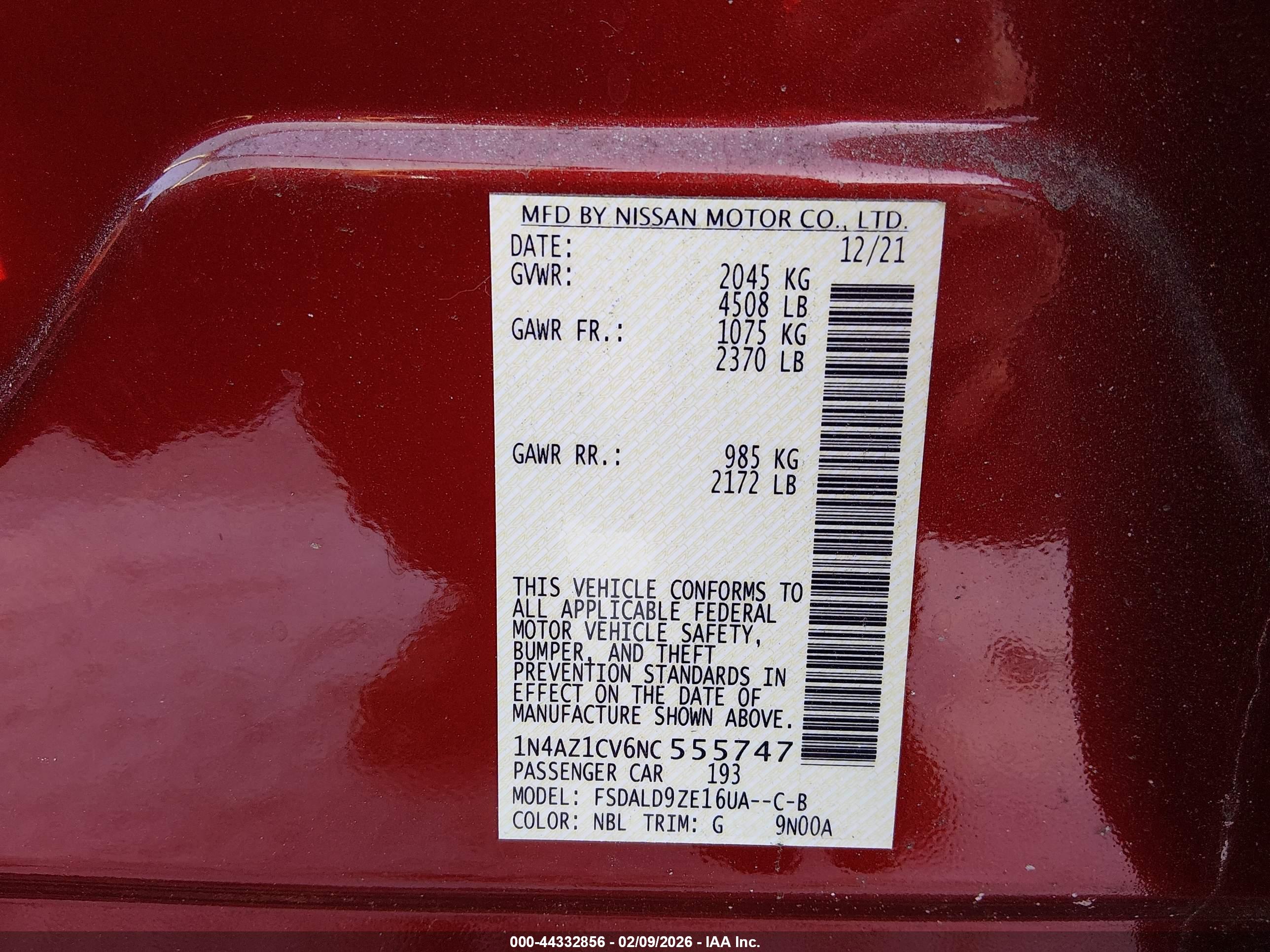 NISSAN LEAF image 10