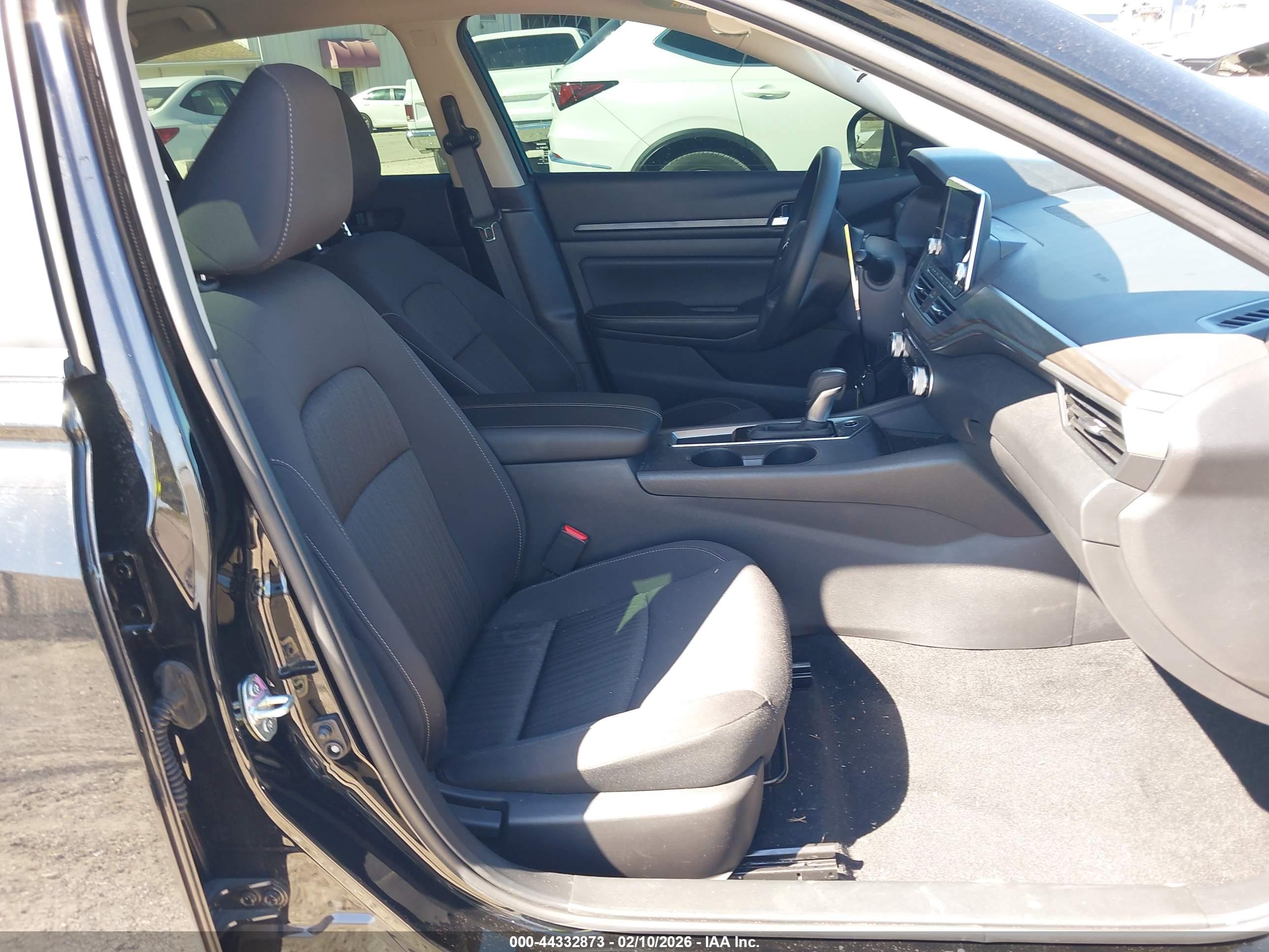 NISSAN ALTIMA image 5