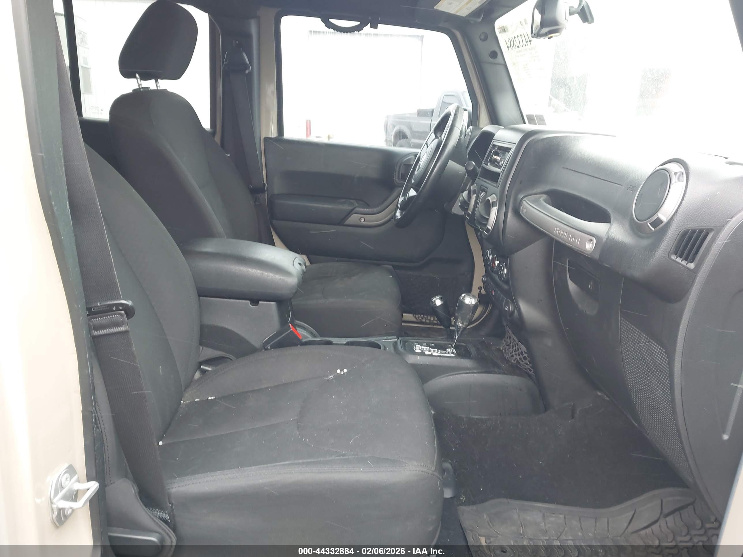 JEEP WRANGLER image 5