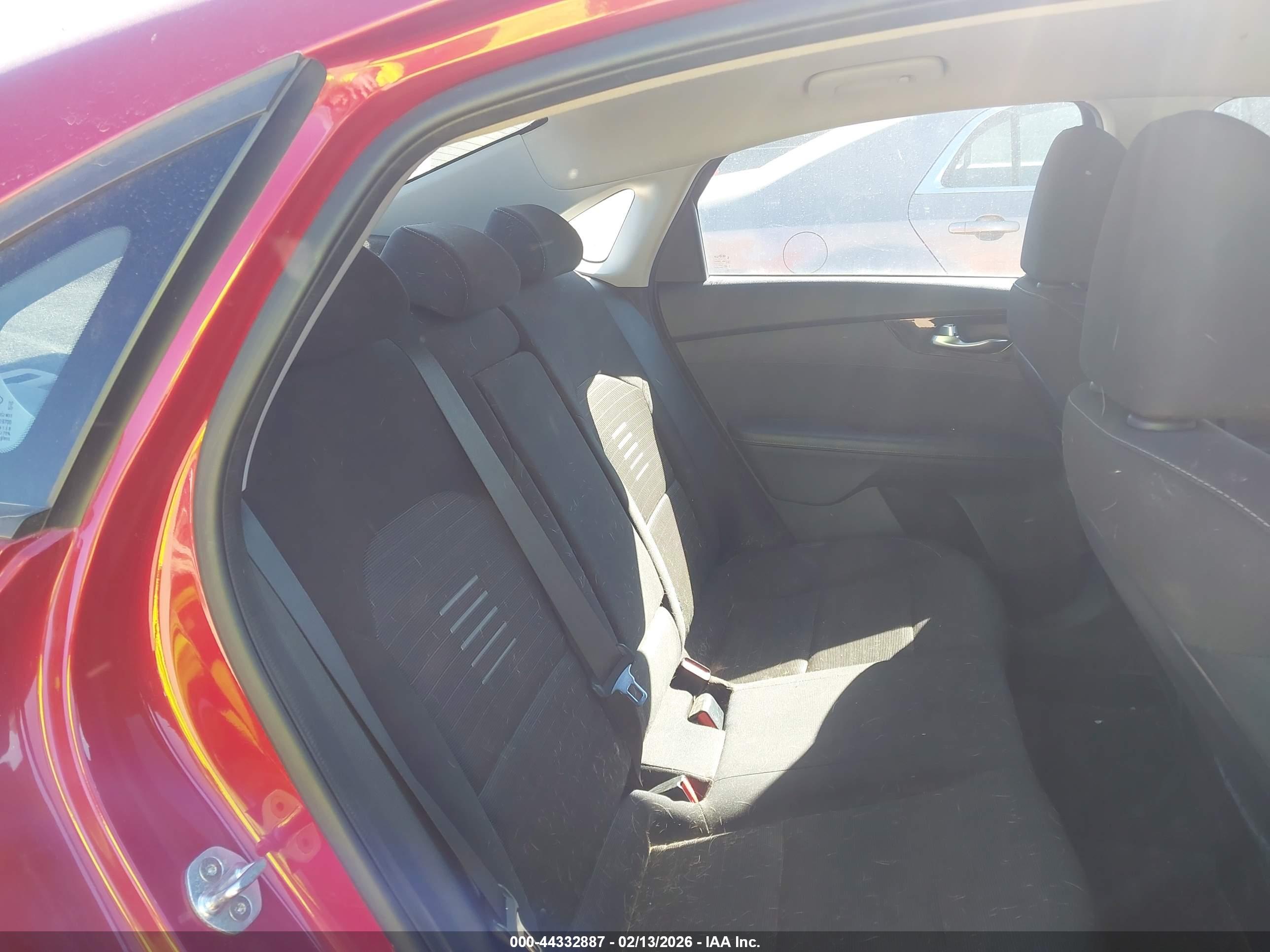 KIA FORTE image 8