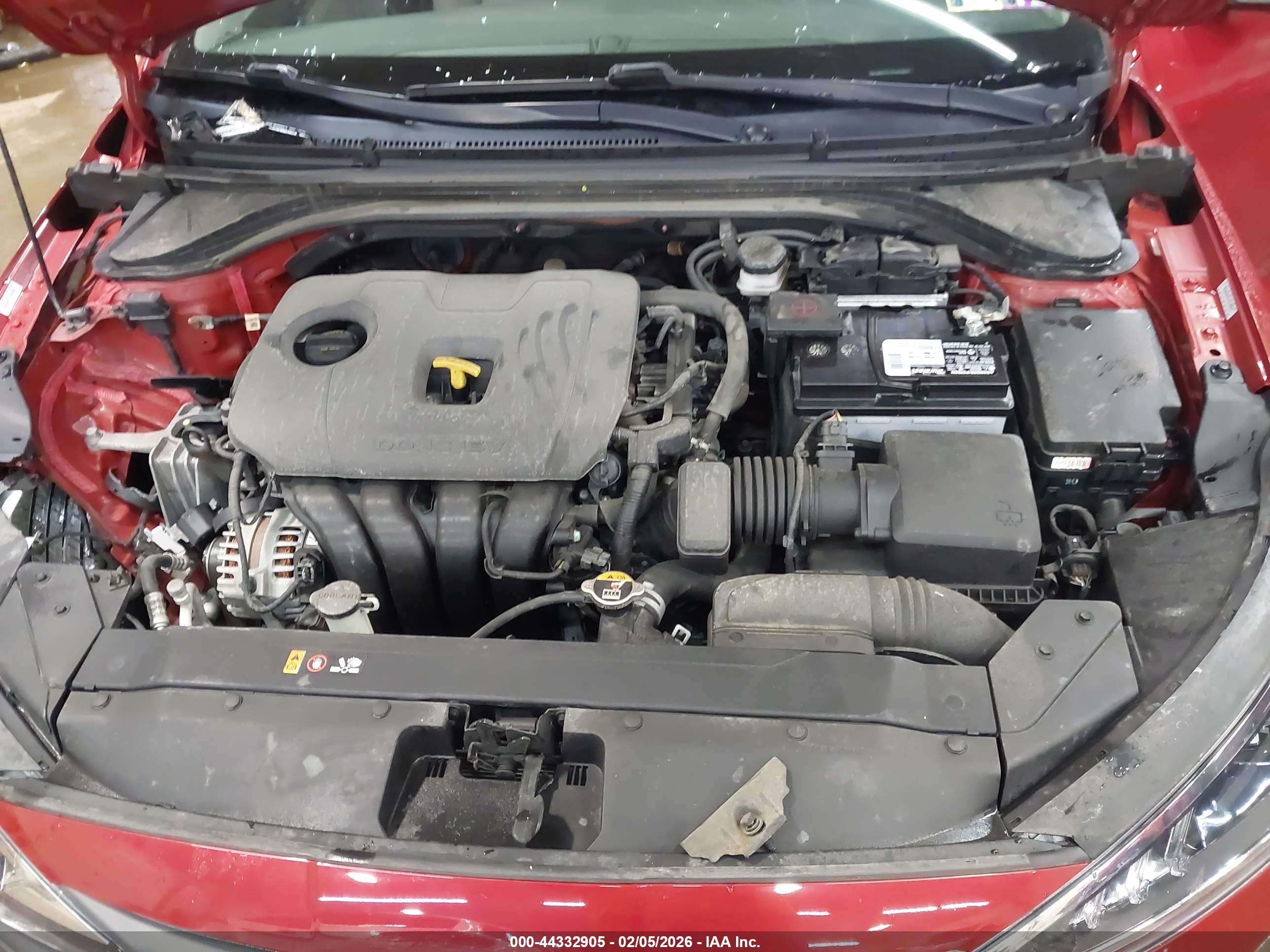 HYUNDAI ELANTRA image 10