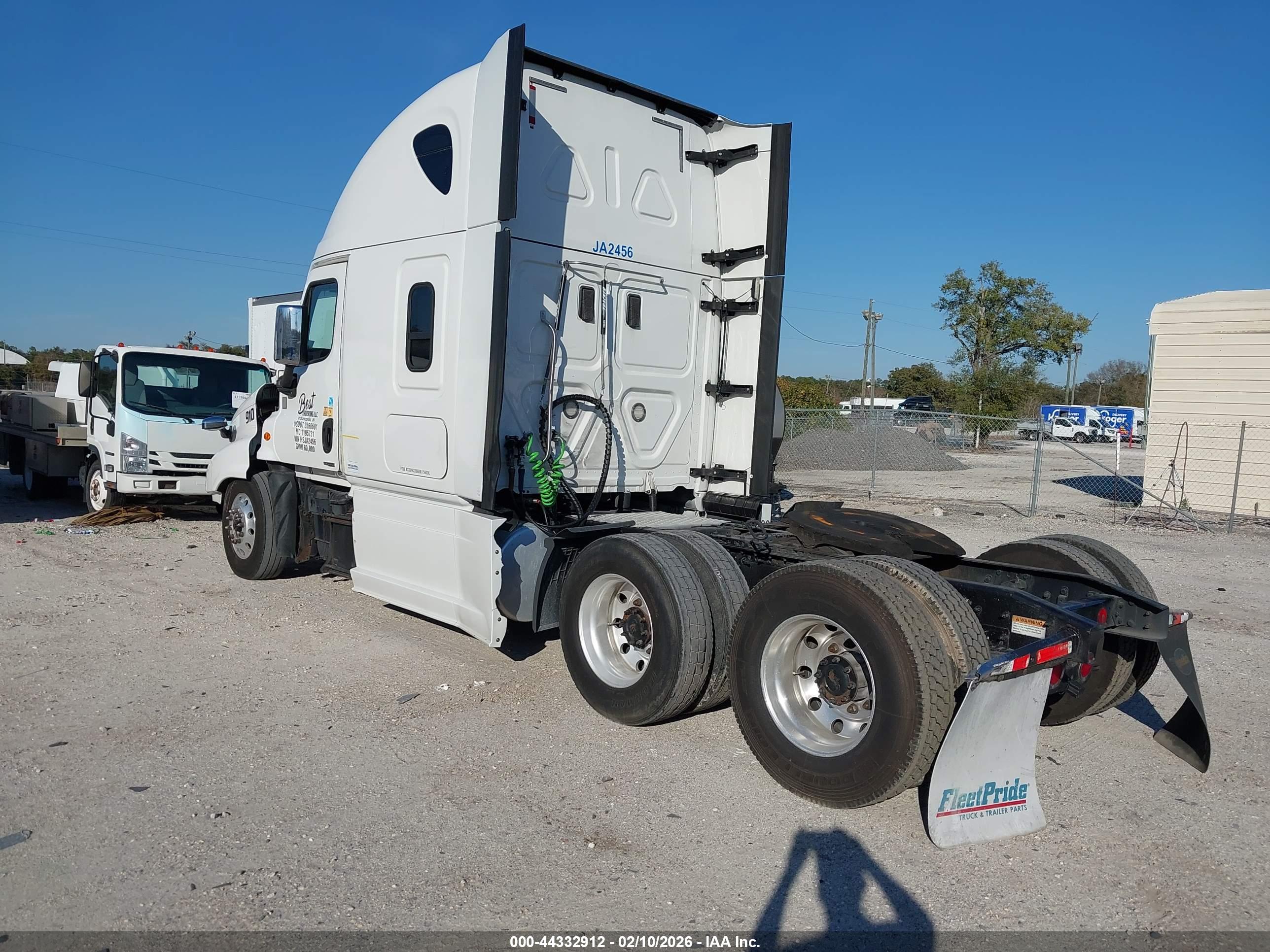 FREIGHTLINER CASCADIA image 3