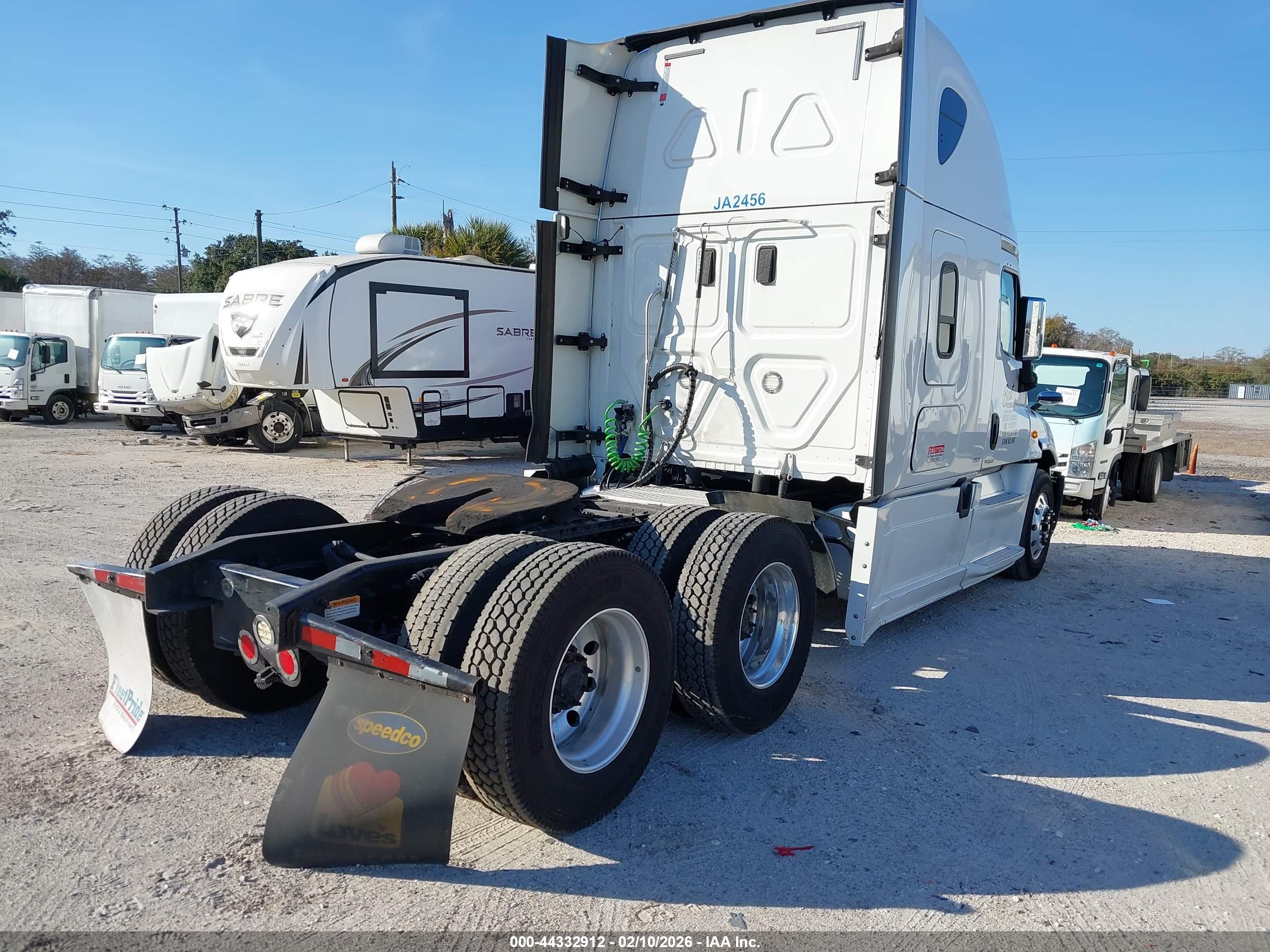 FREIGHTLINER CASCADIA image 4