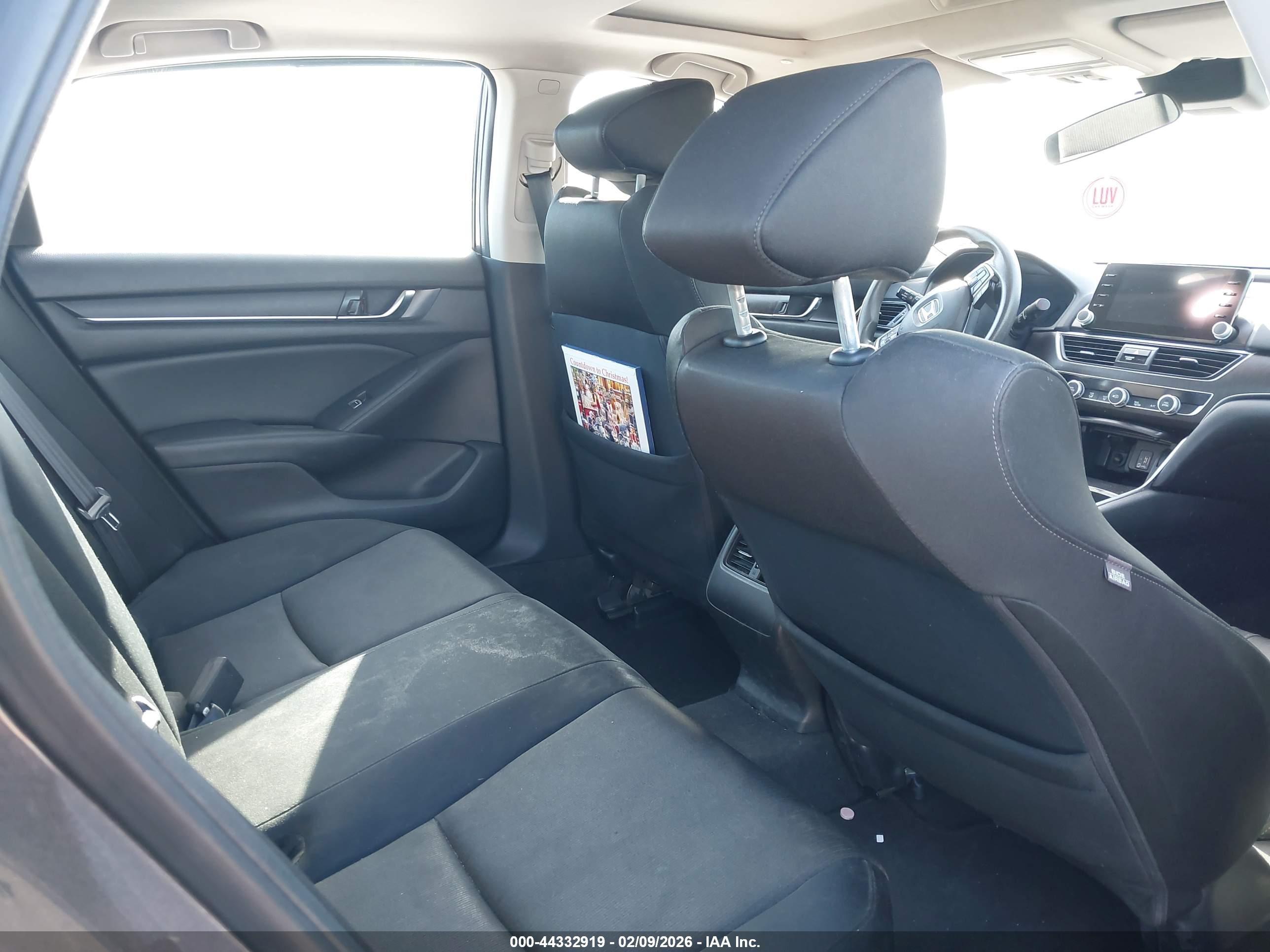 HONDA ACCORD image 8