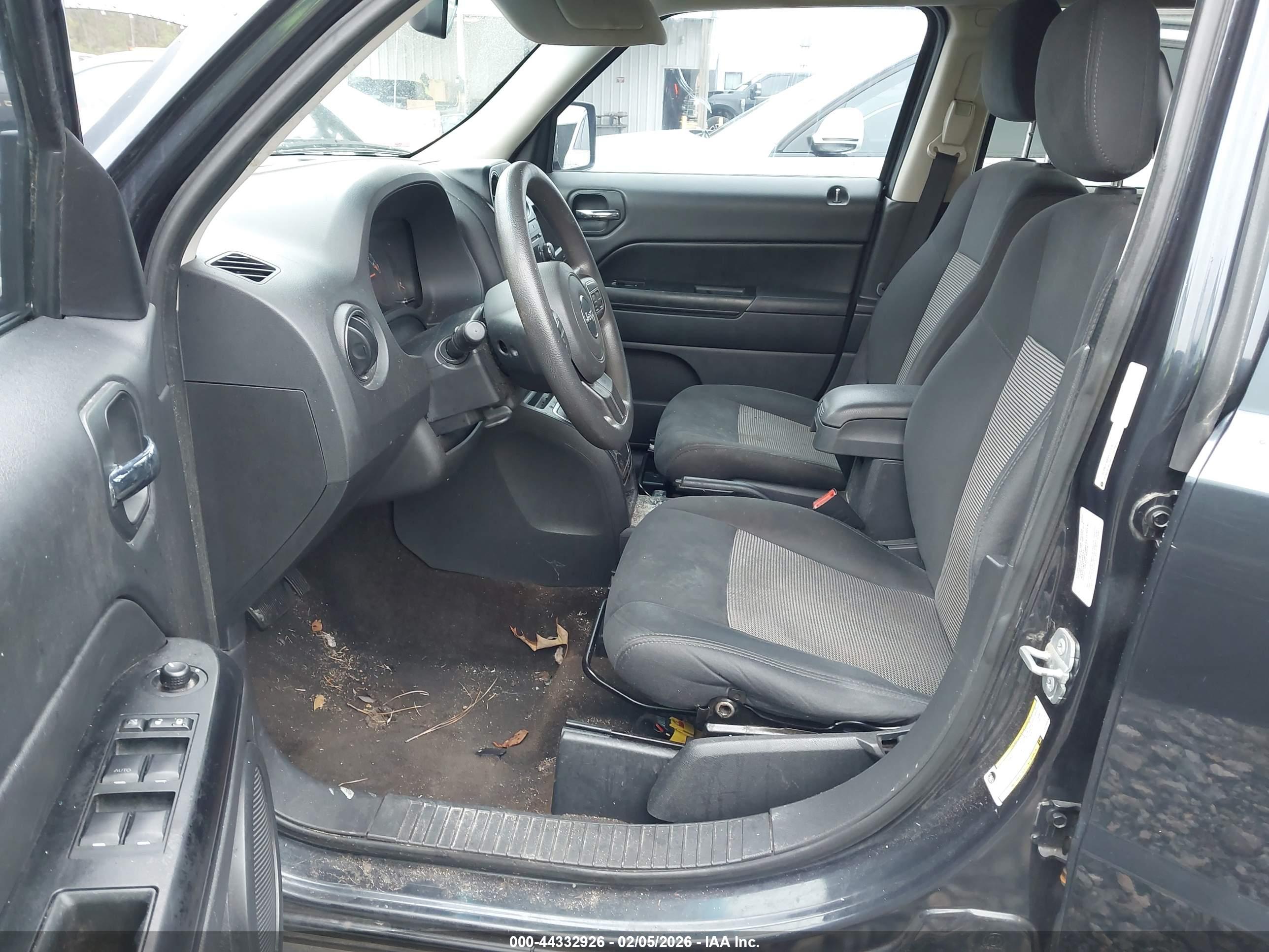 JEEP PATRIOT image 5