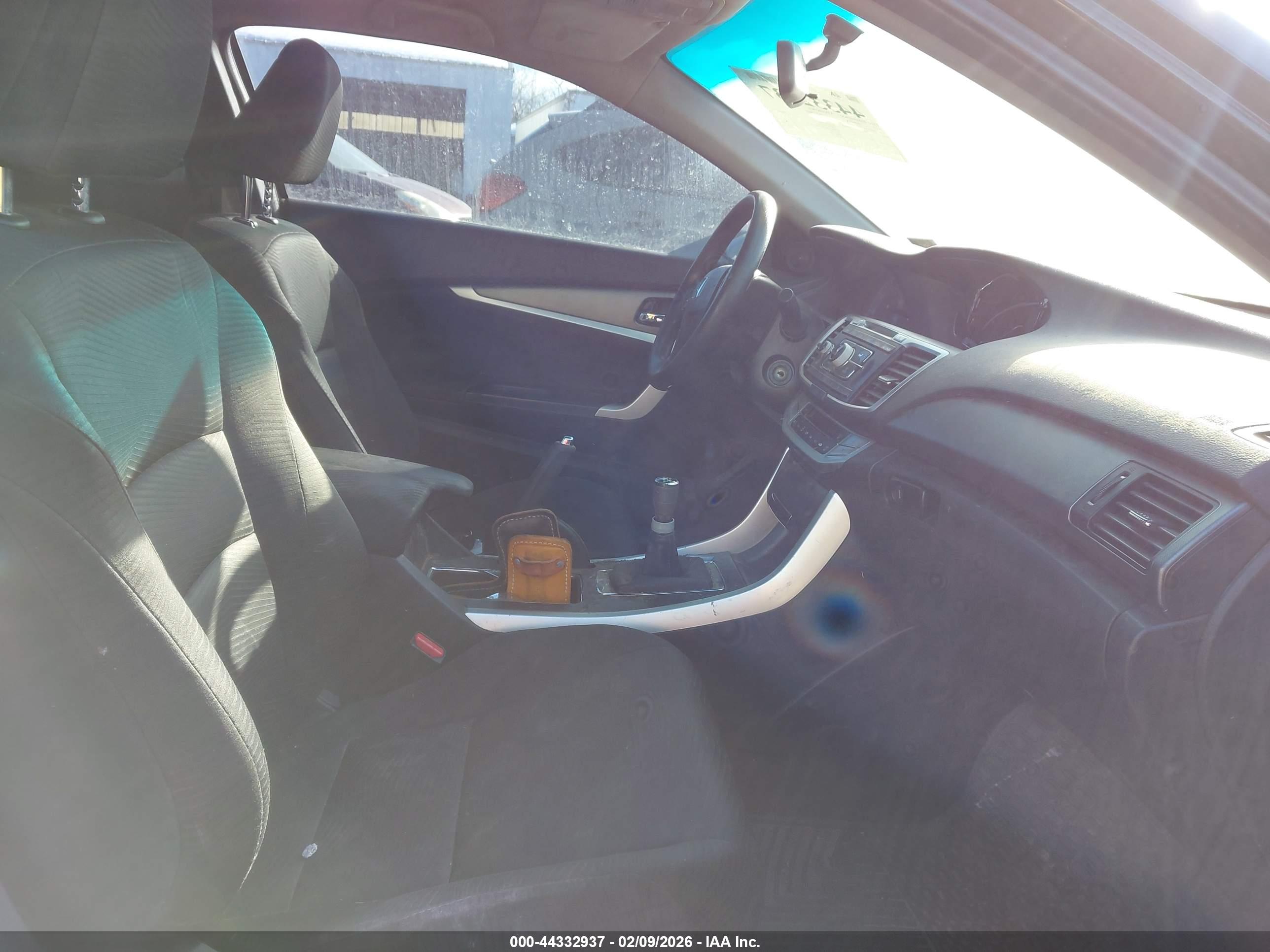 HONDA ACCORD image 5