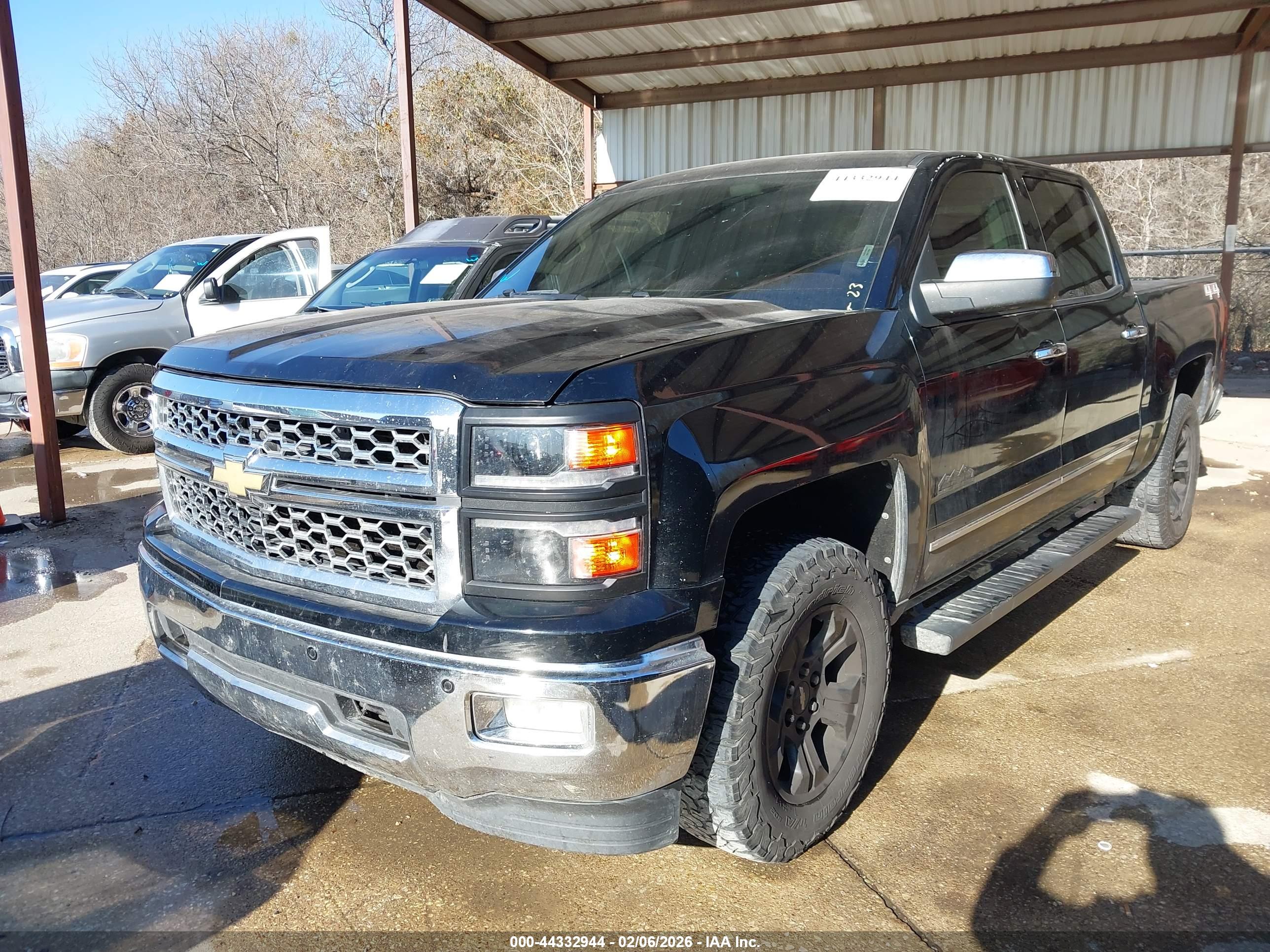 CHEVROLET SILVERADO image 2