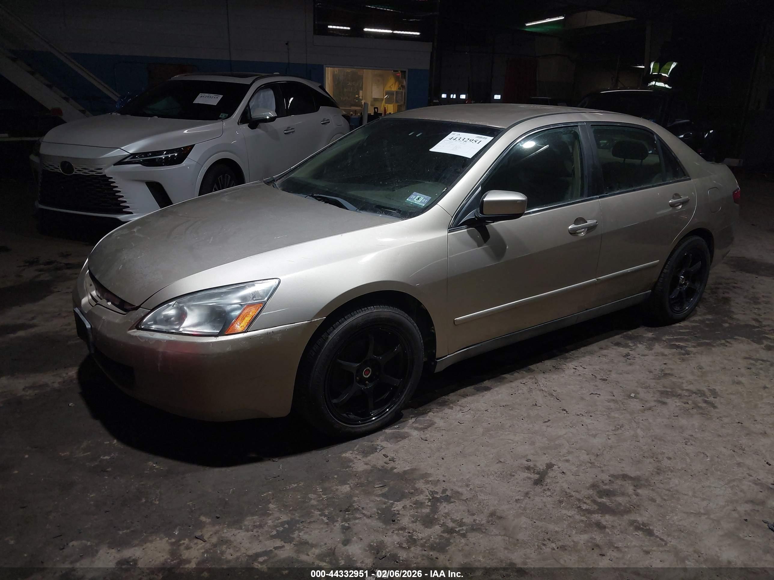 HONDA ACCORD image 2