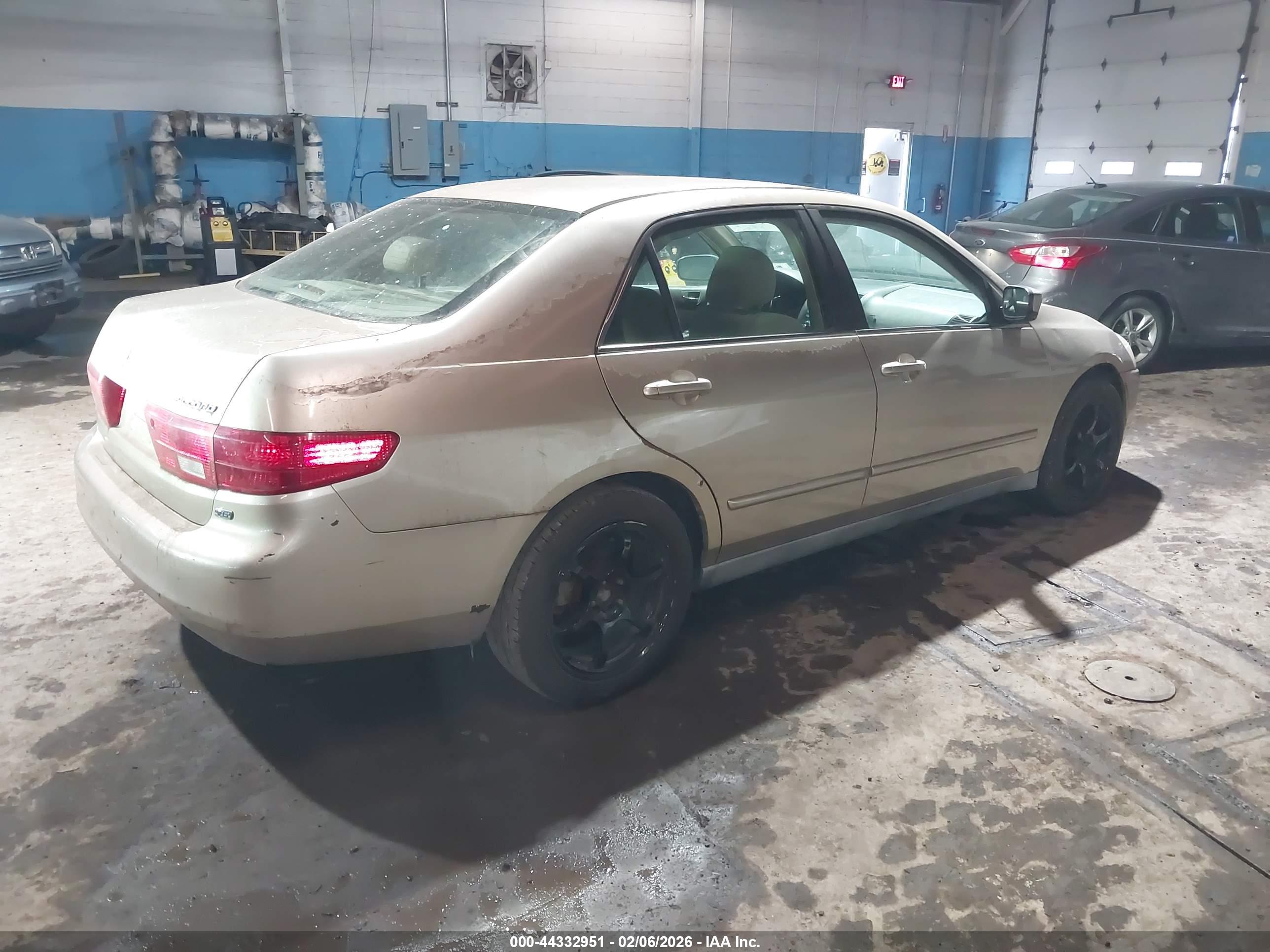 HONDA ACCORD image 4
