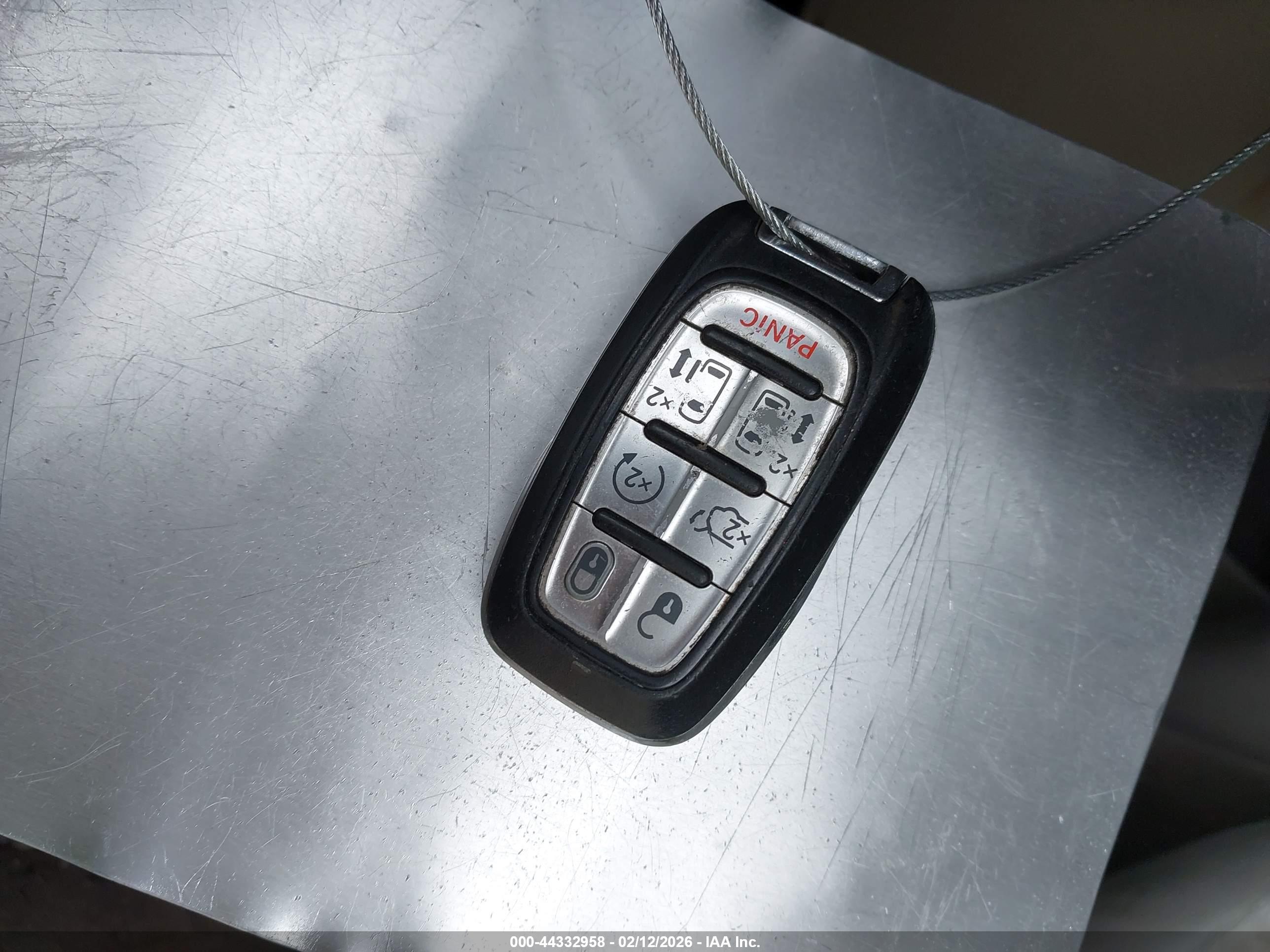 CHRYSLER PACIFICA image 11