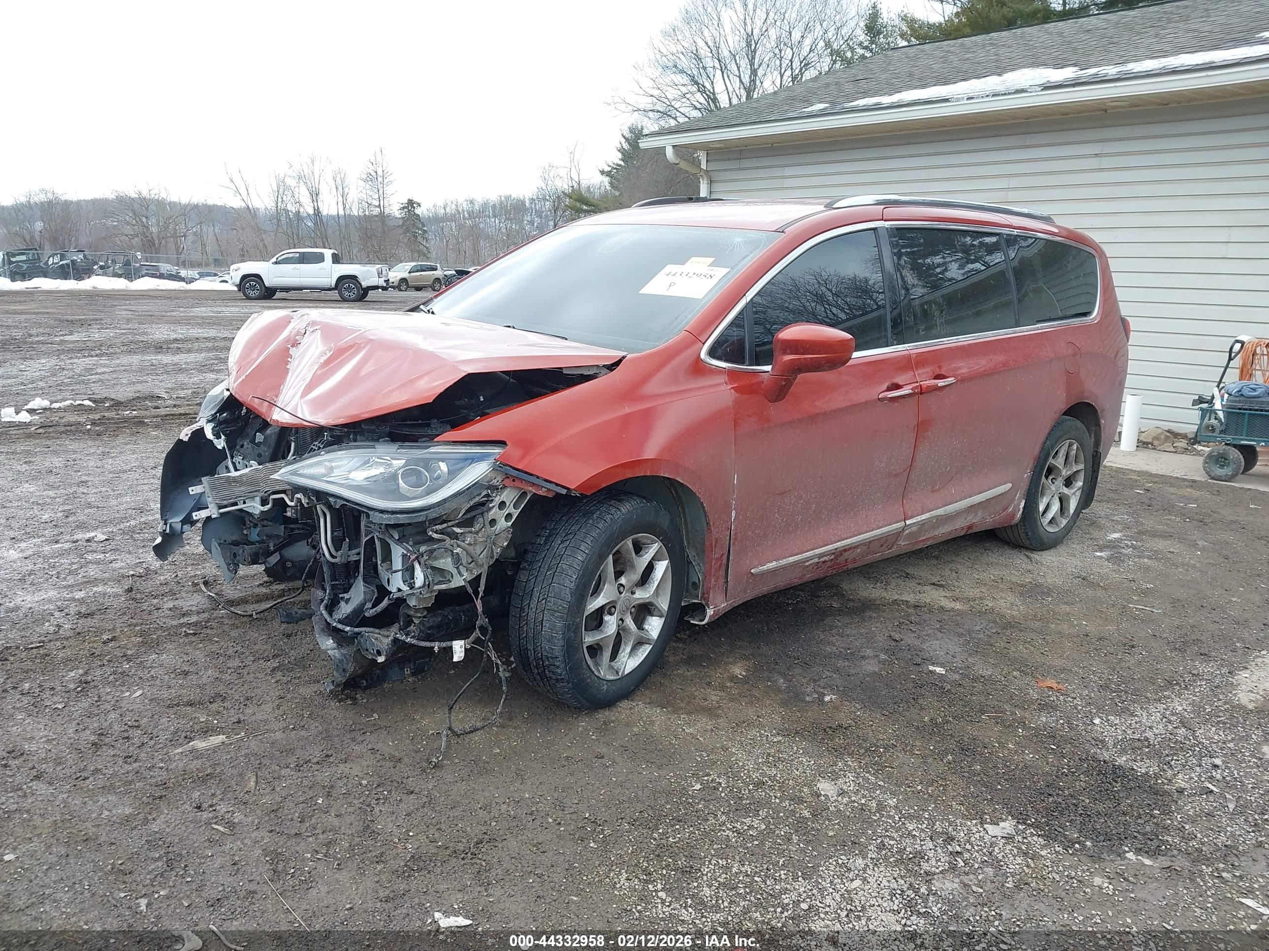 CHRYSLER PACIFICA image 2