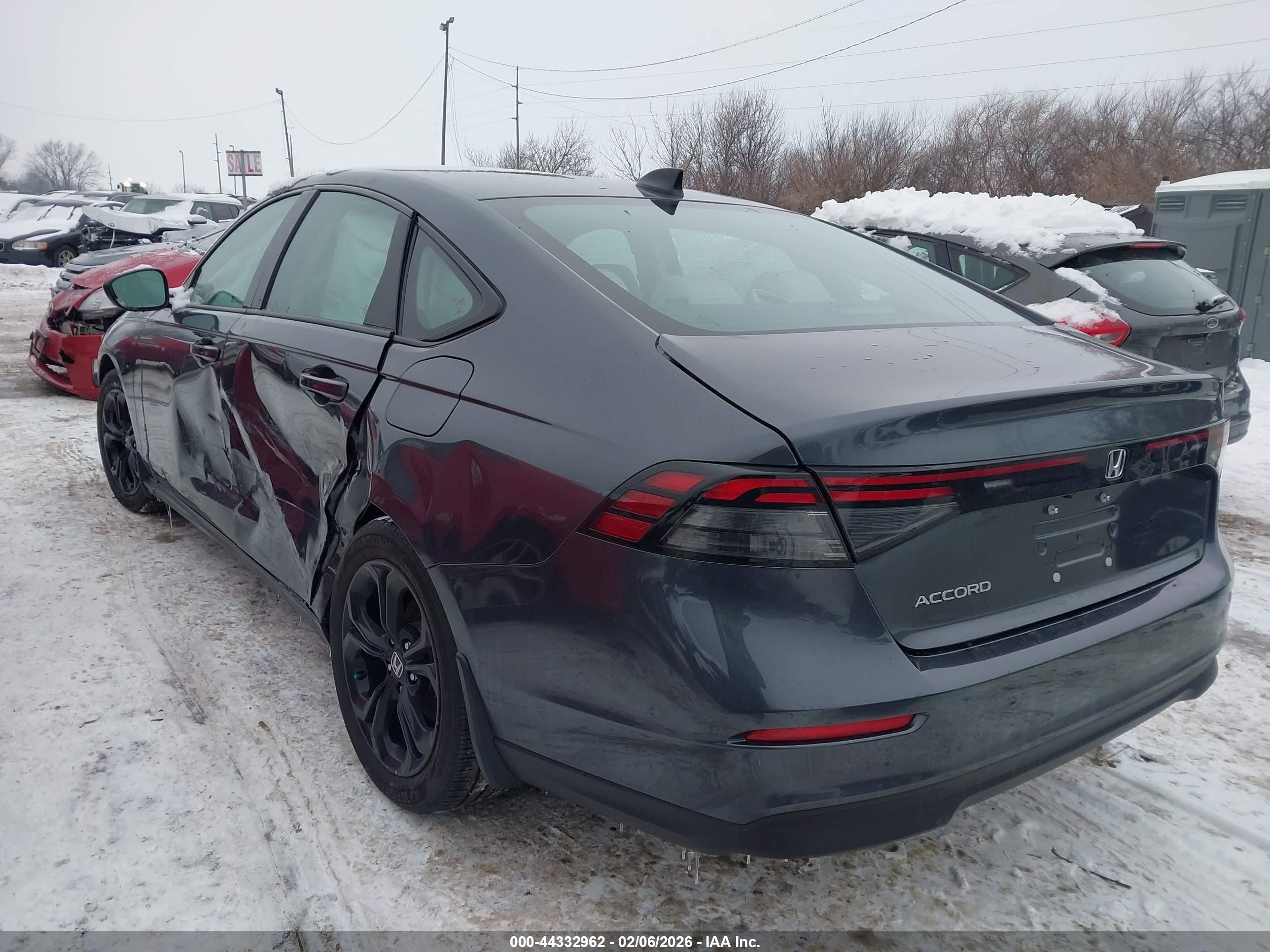 HONDA ACCORD image 3