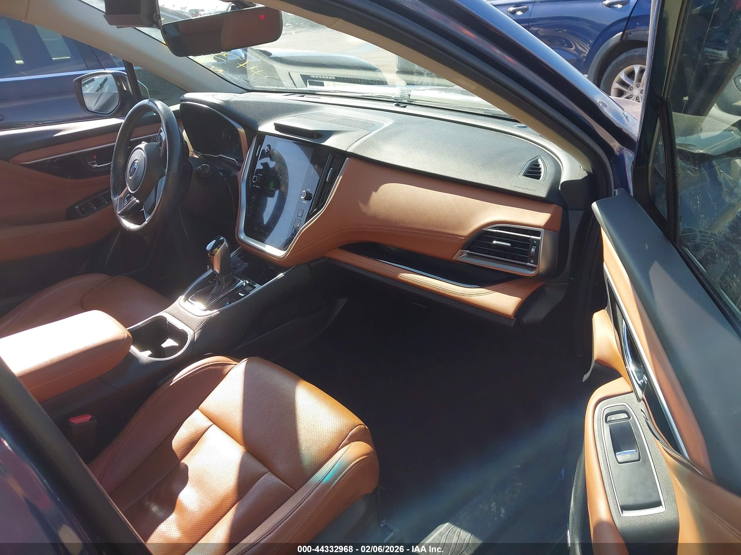 SUBARU LEGACY image 5