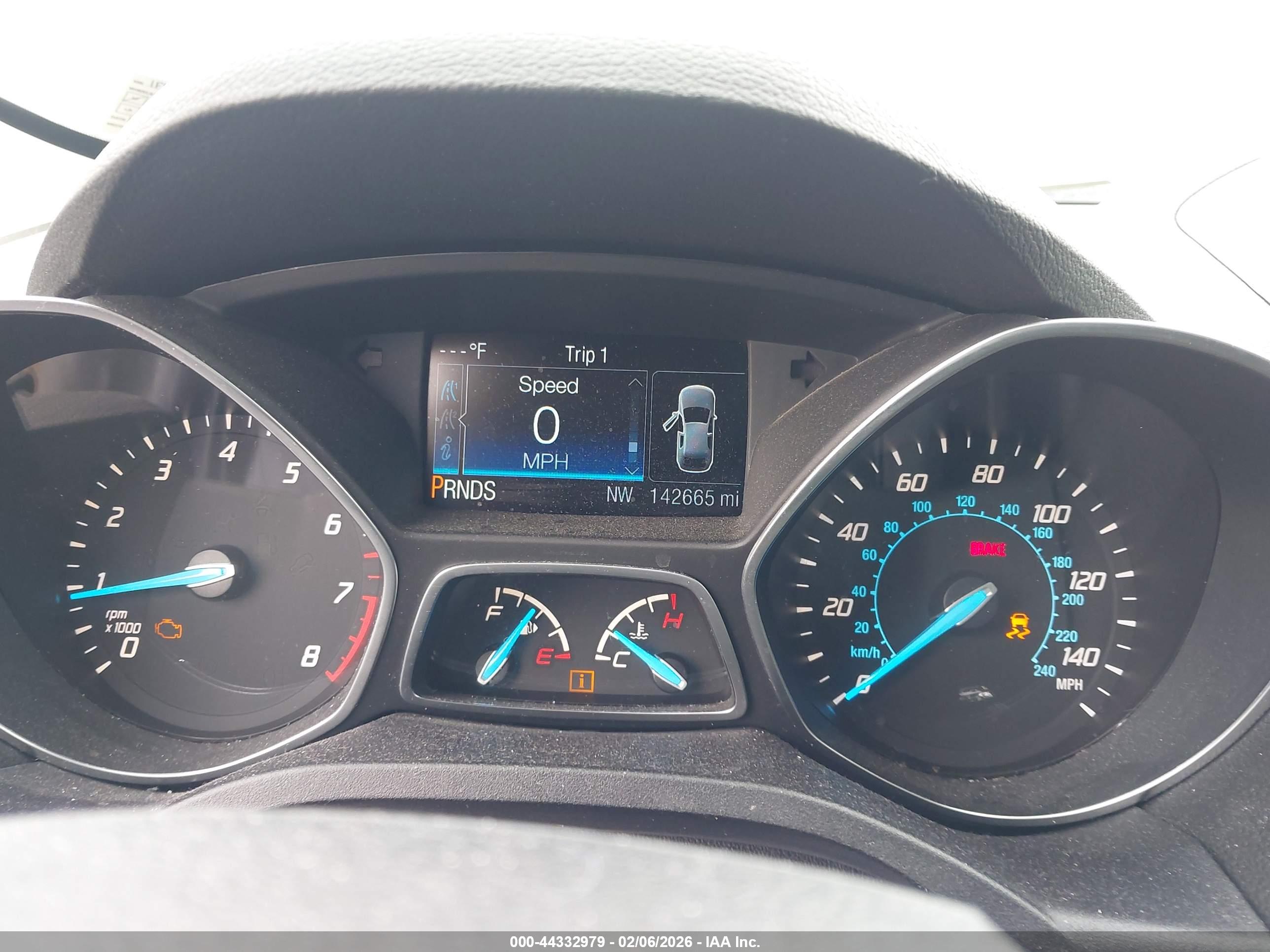 FORD ESCAPE image 7