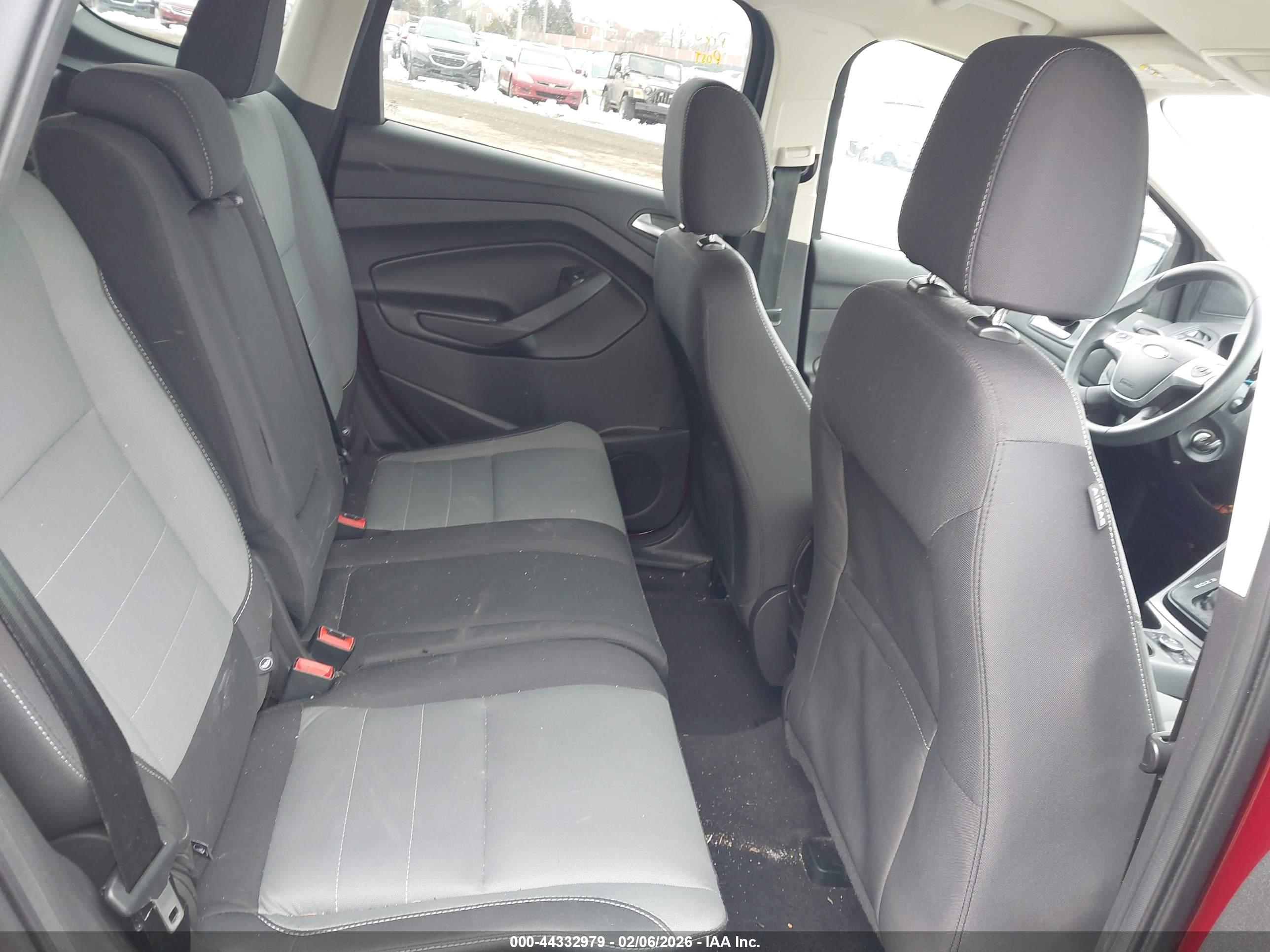 FORD ESCAPE image 8