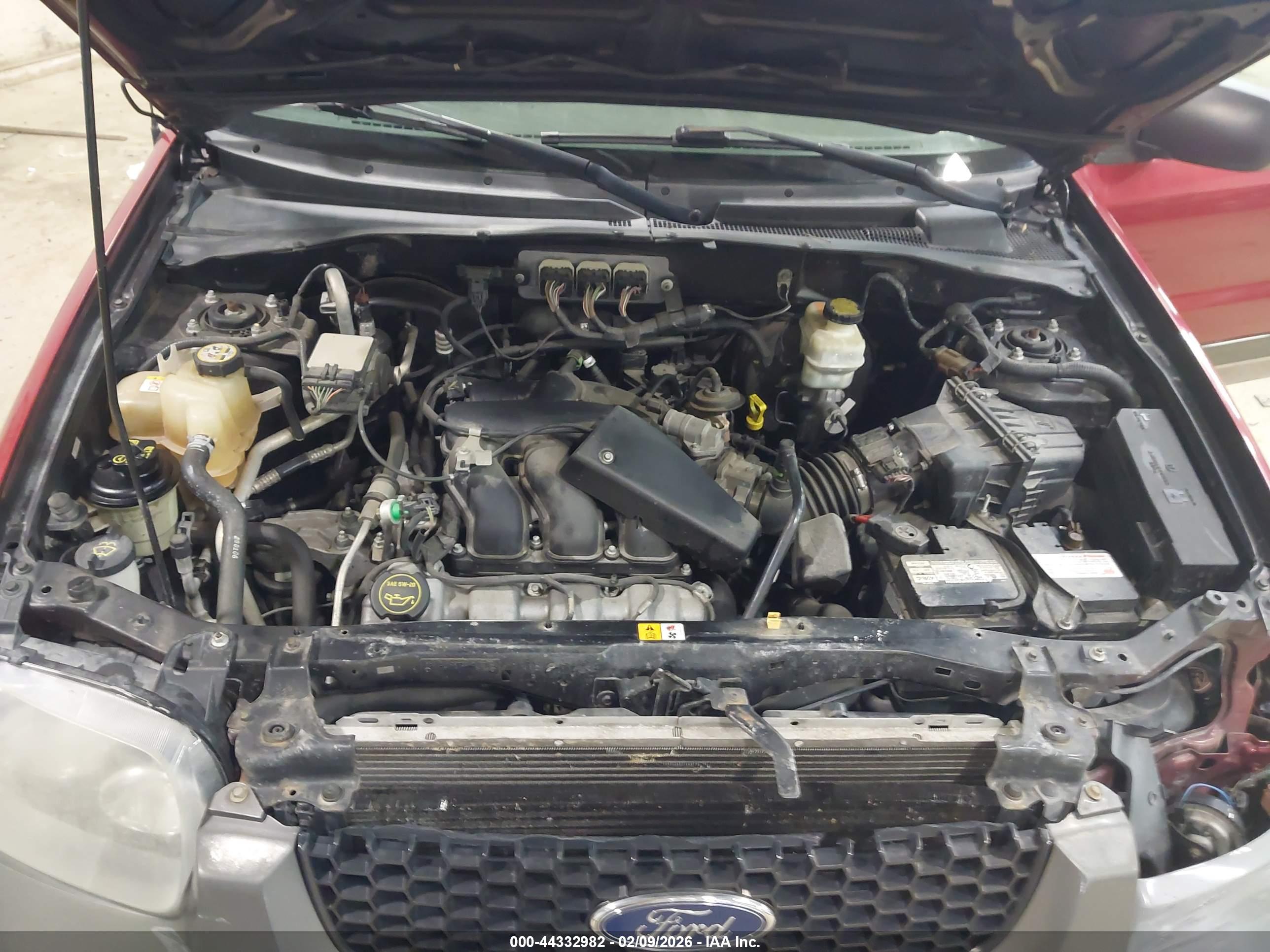 FORD ESCAPE image 10
