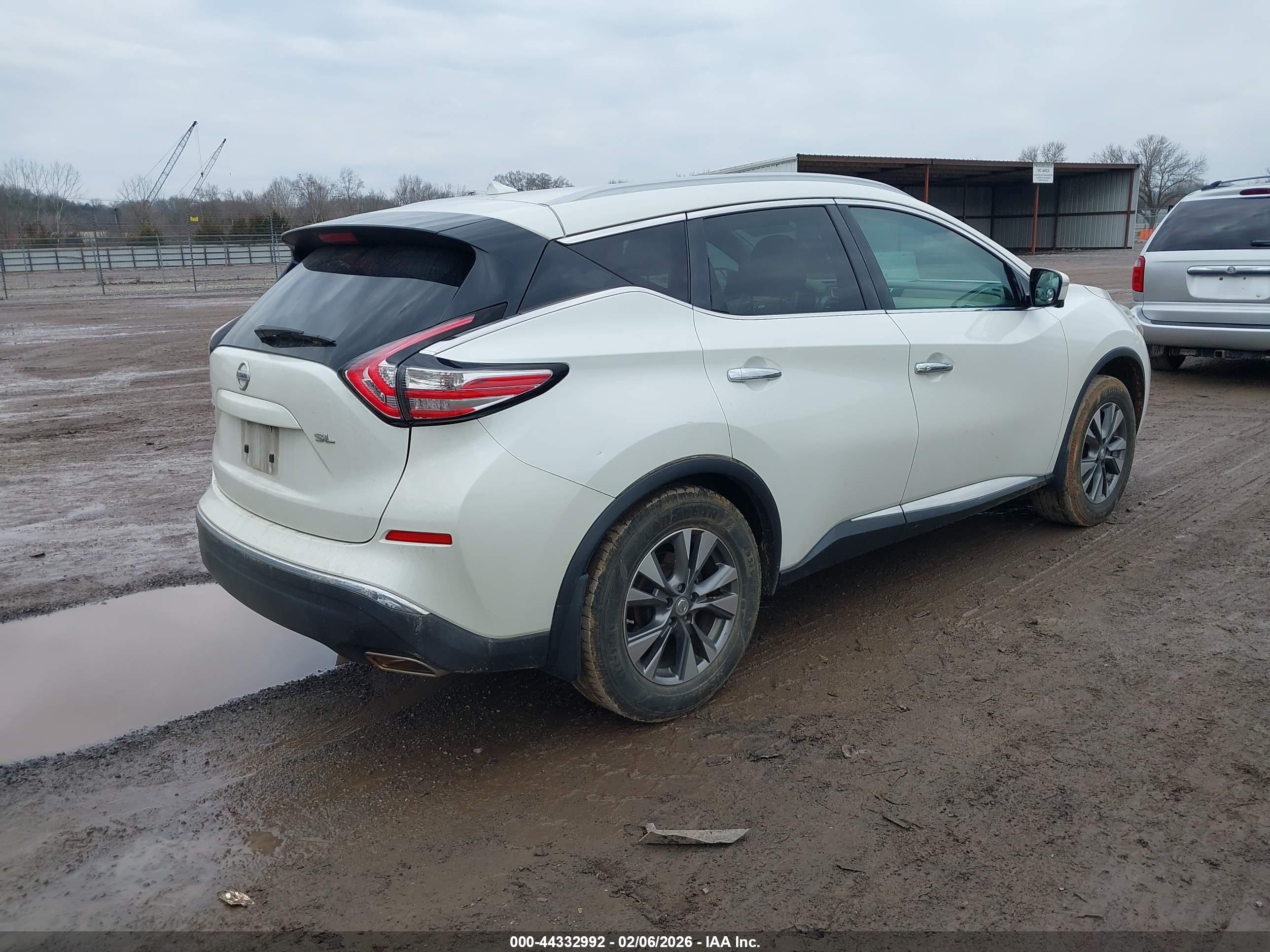 NISSAN MURANO image 4