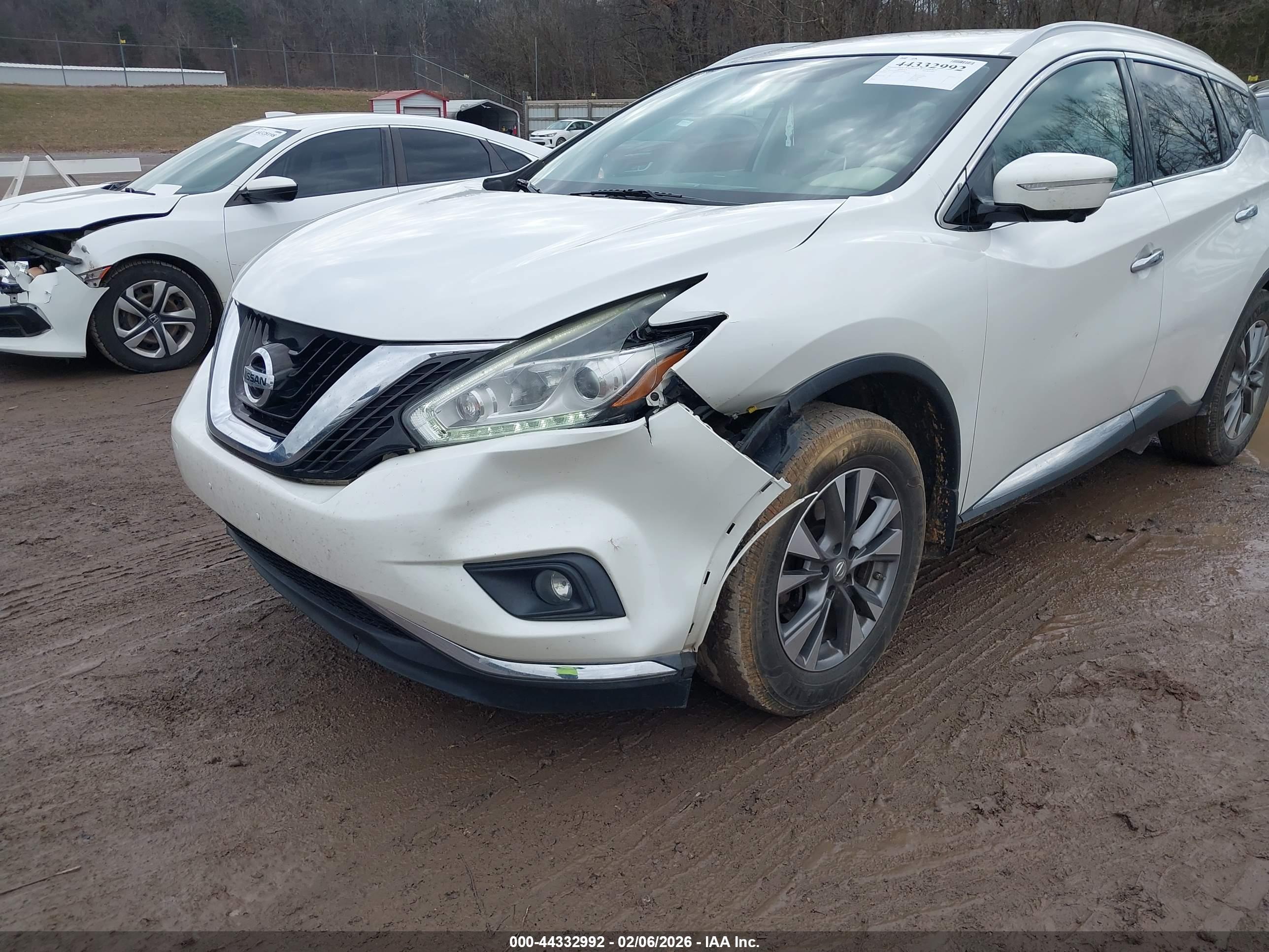 NISSAN MURANO image 6