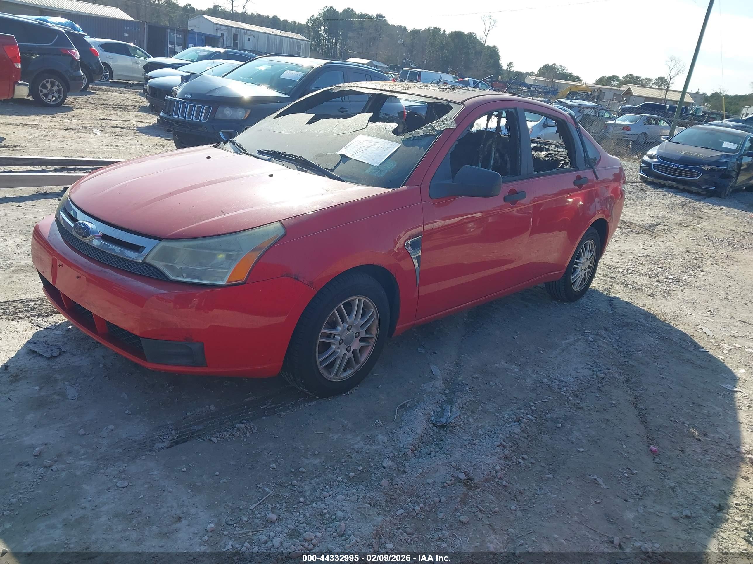 FORD FOCUS image 2