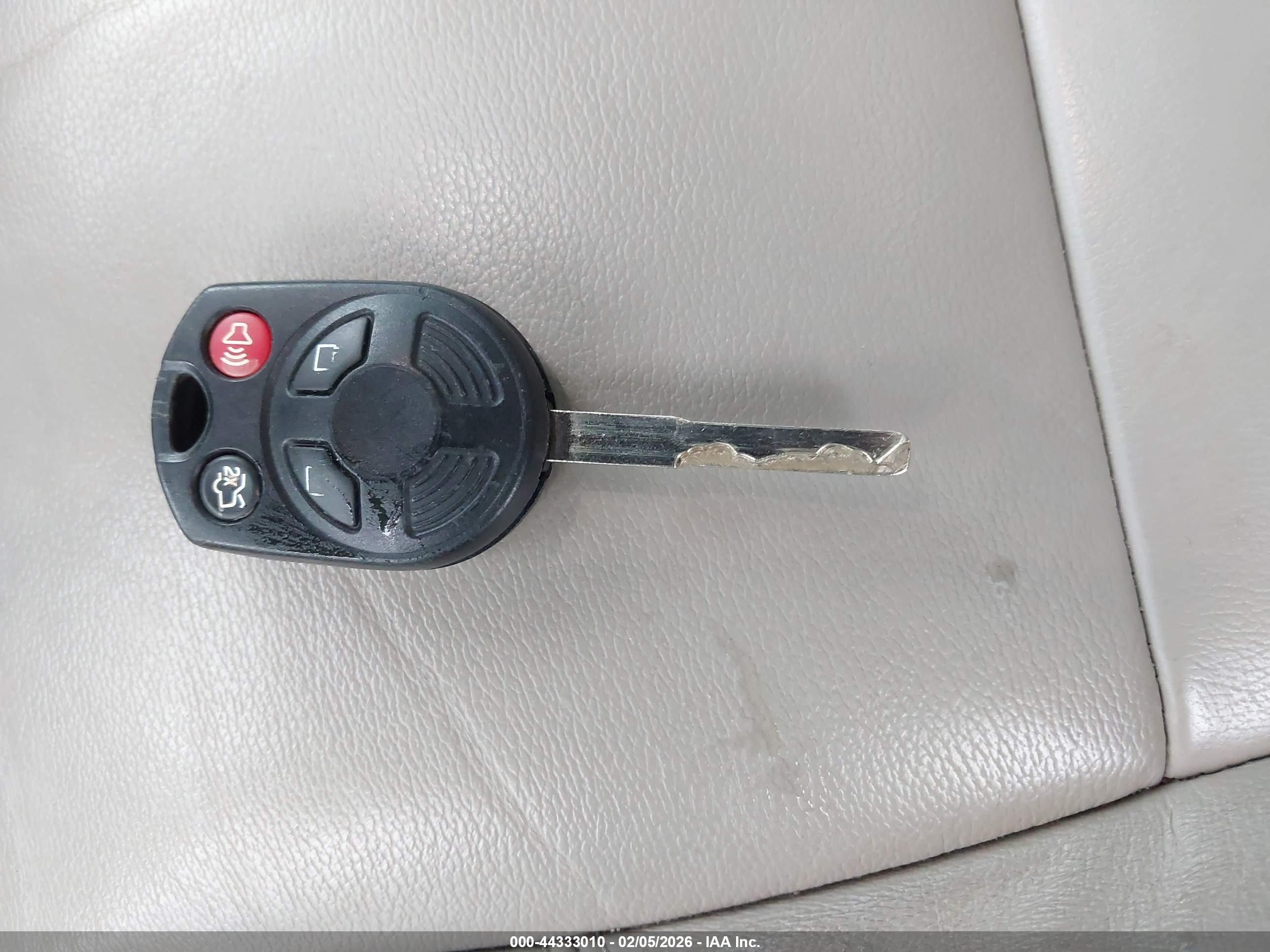 FORD ESCAPE image 11