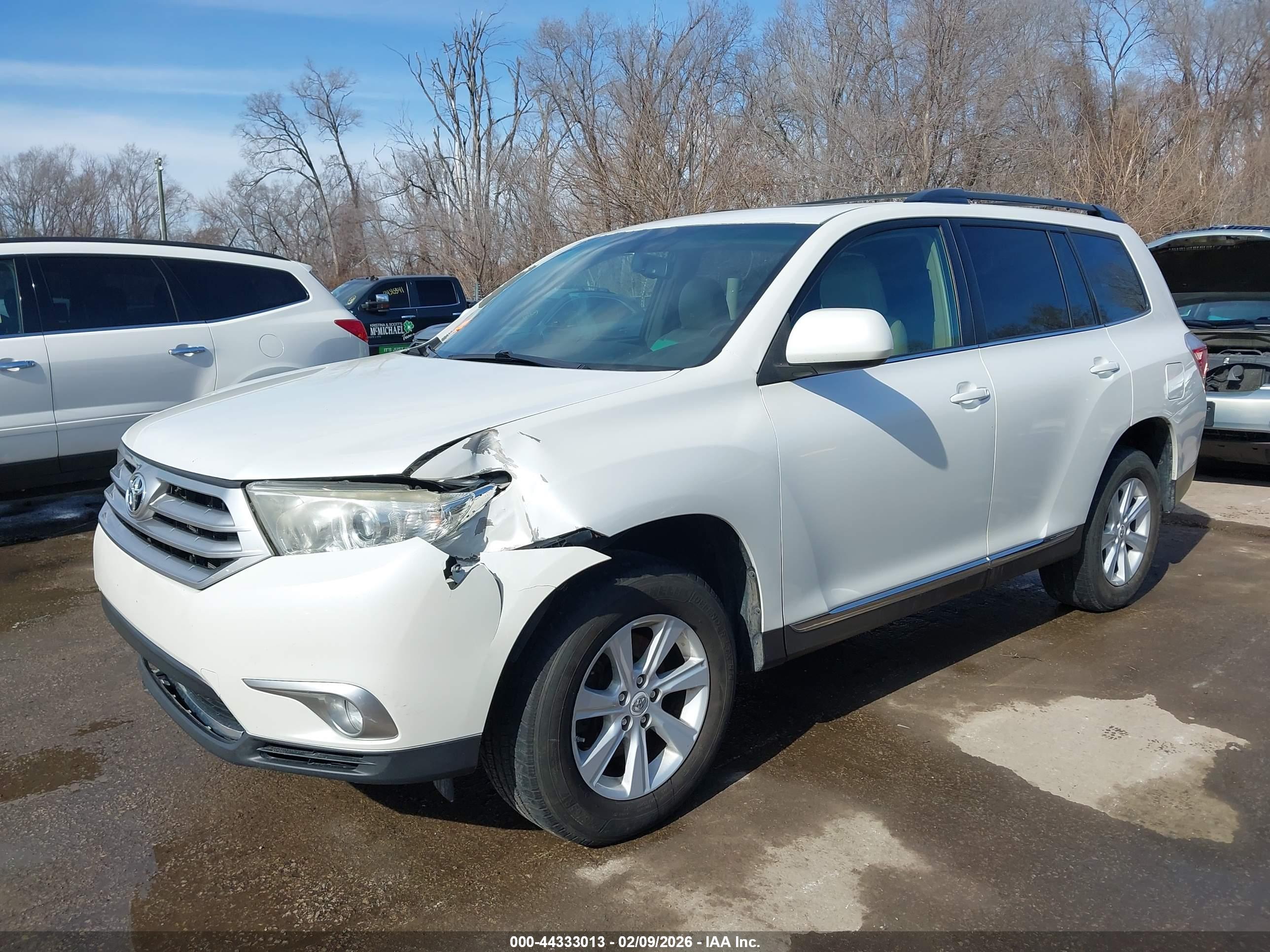 TOYOTA HIGHLANDER image 2