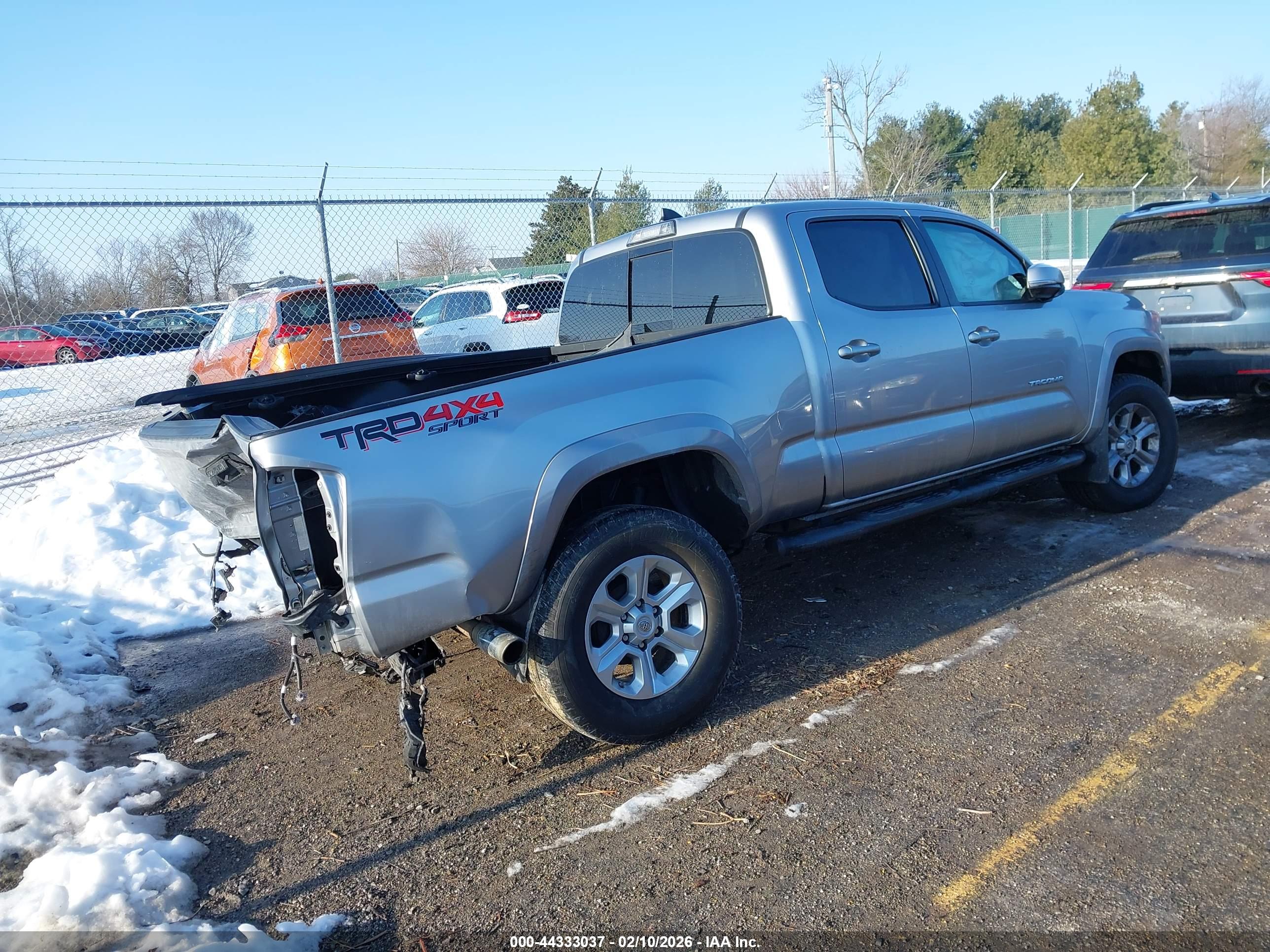 TOYOTA TACOMA image 4