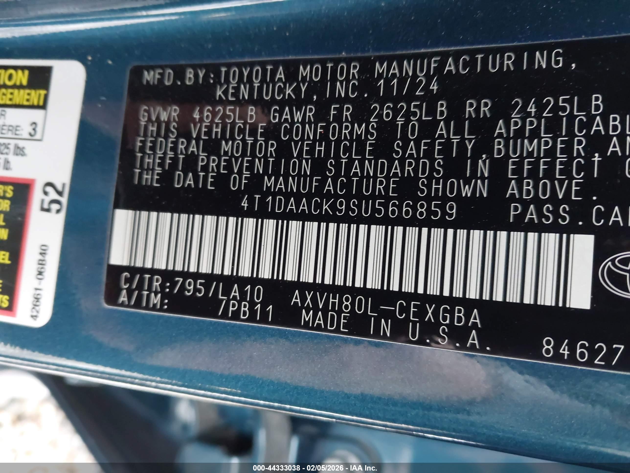 TOYOTA CAMRY image 9