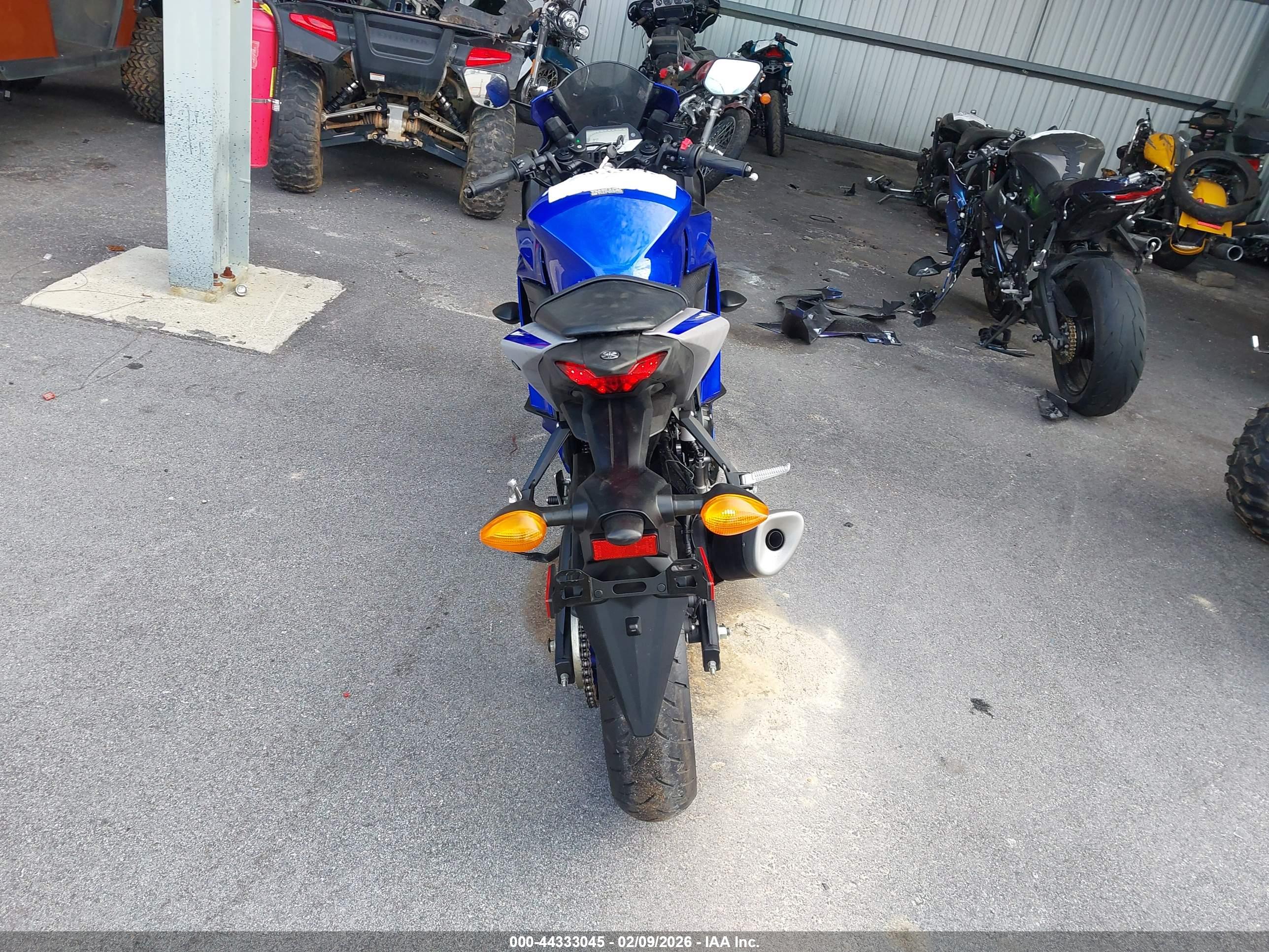 YAMAHA YZFR3 image 6