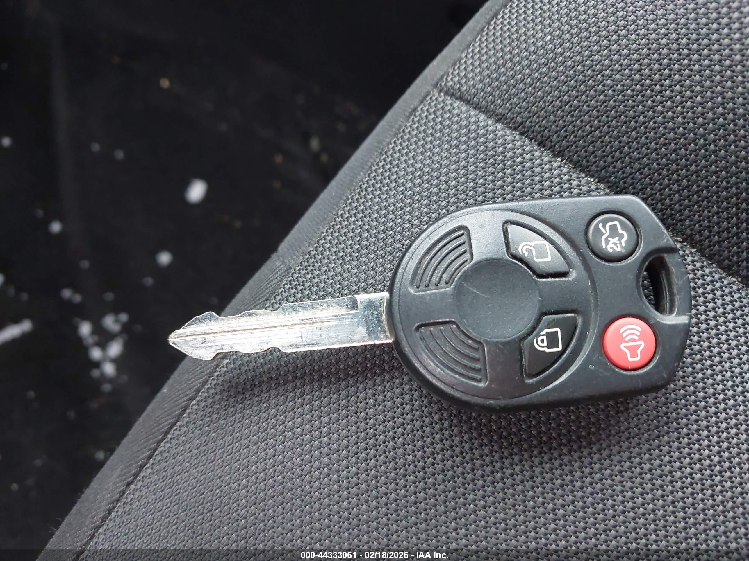 FORD ESCAPE image 11