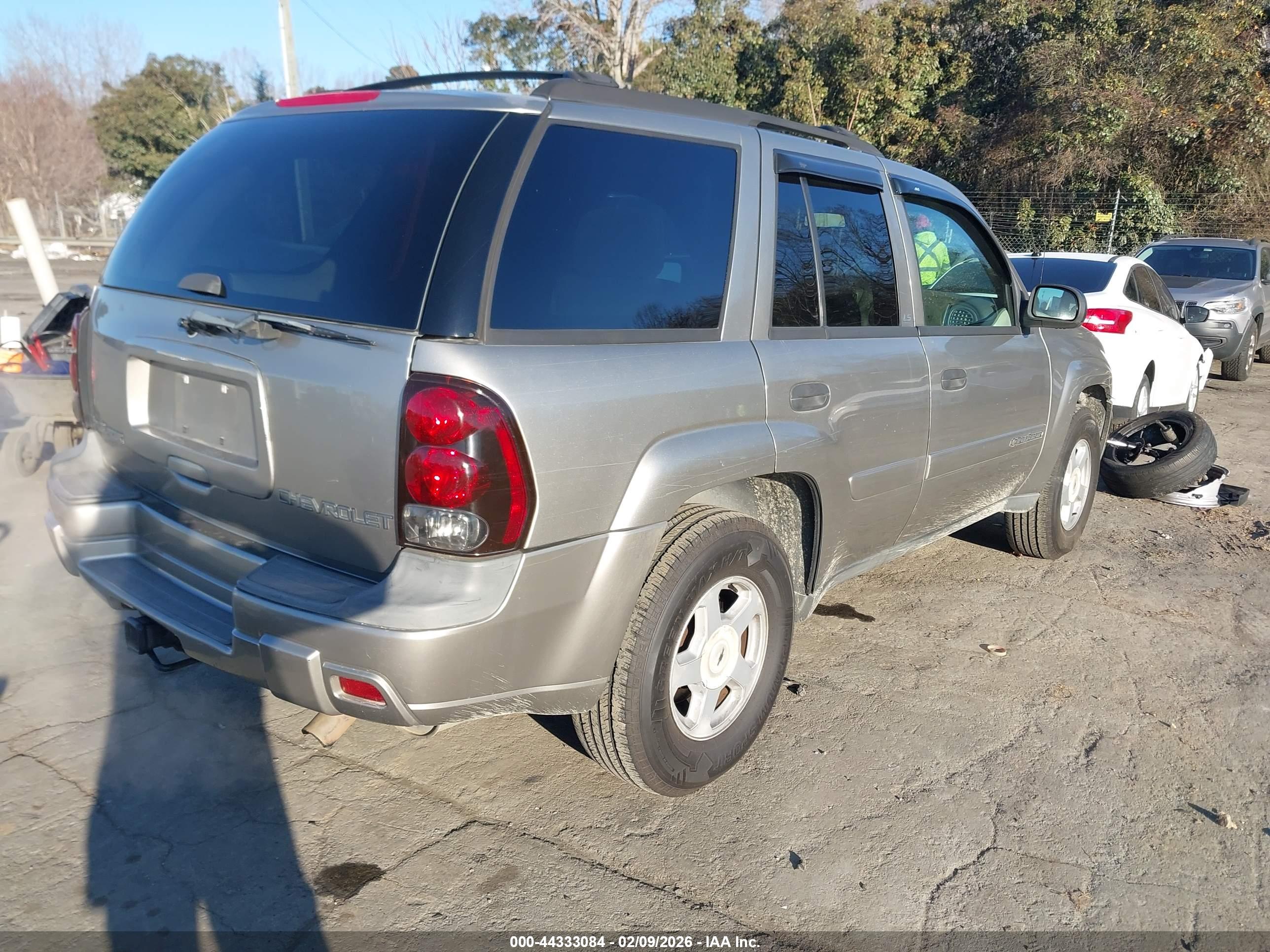 CHEVROLET TRAILBLAZER image 4