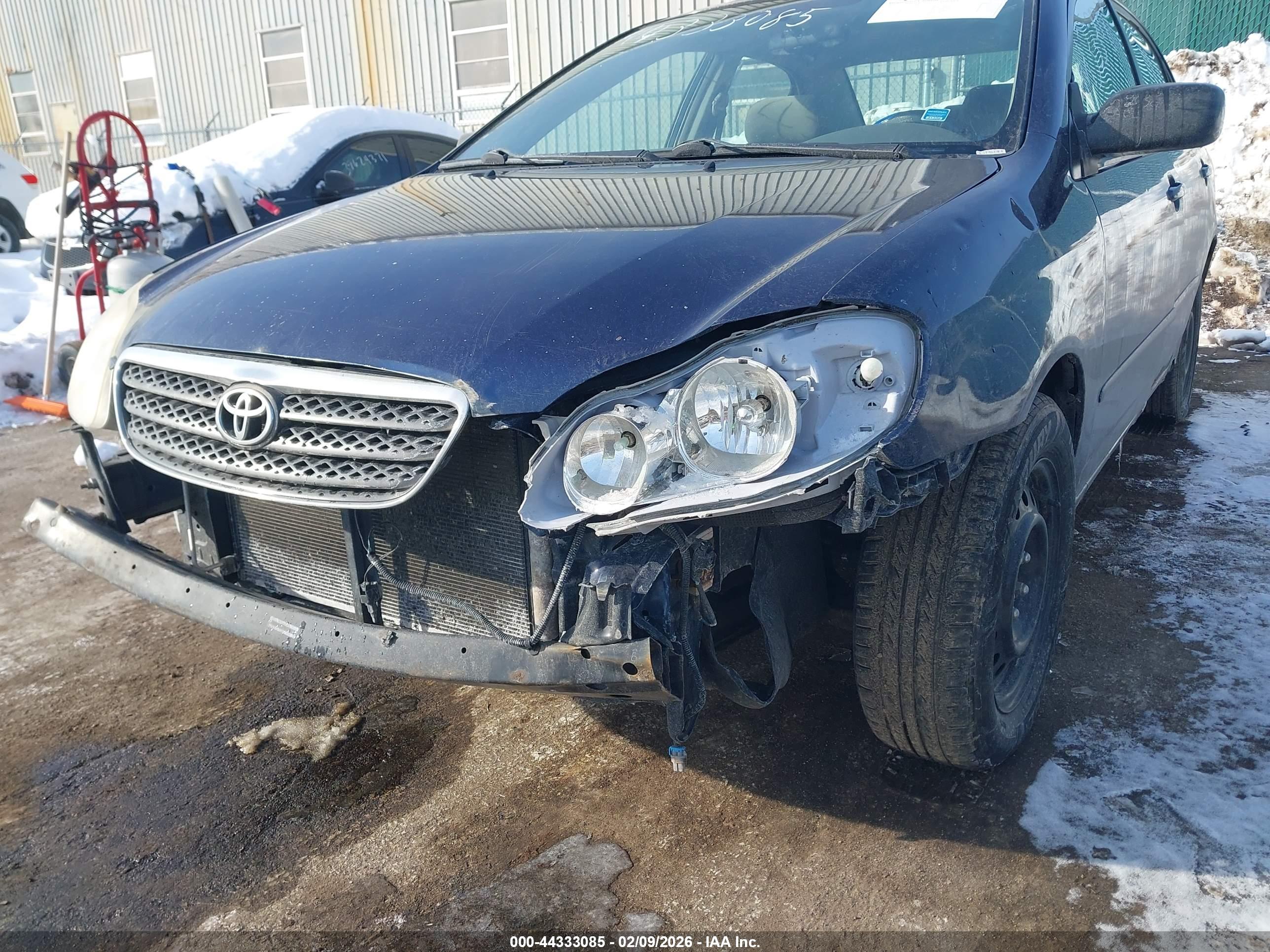 TOYOTA COROLLA image 6