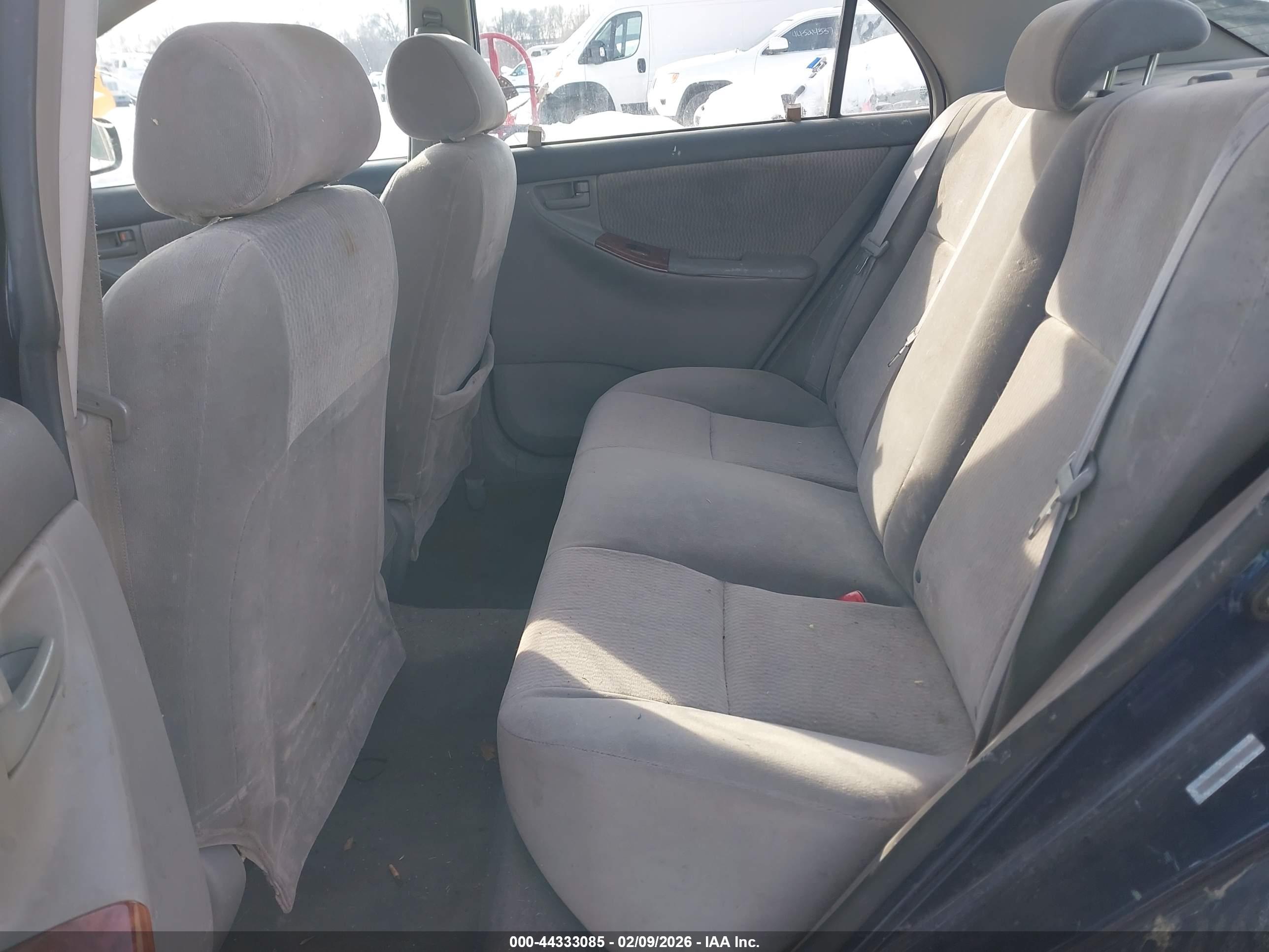 TOYOTA COROLLA image 8