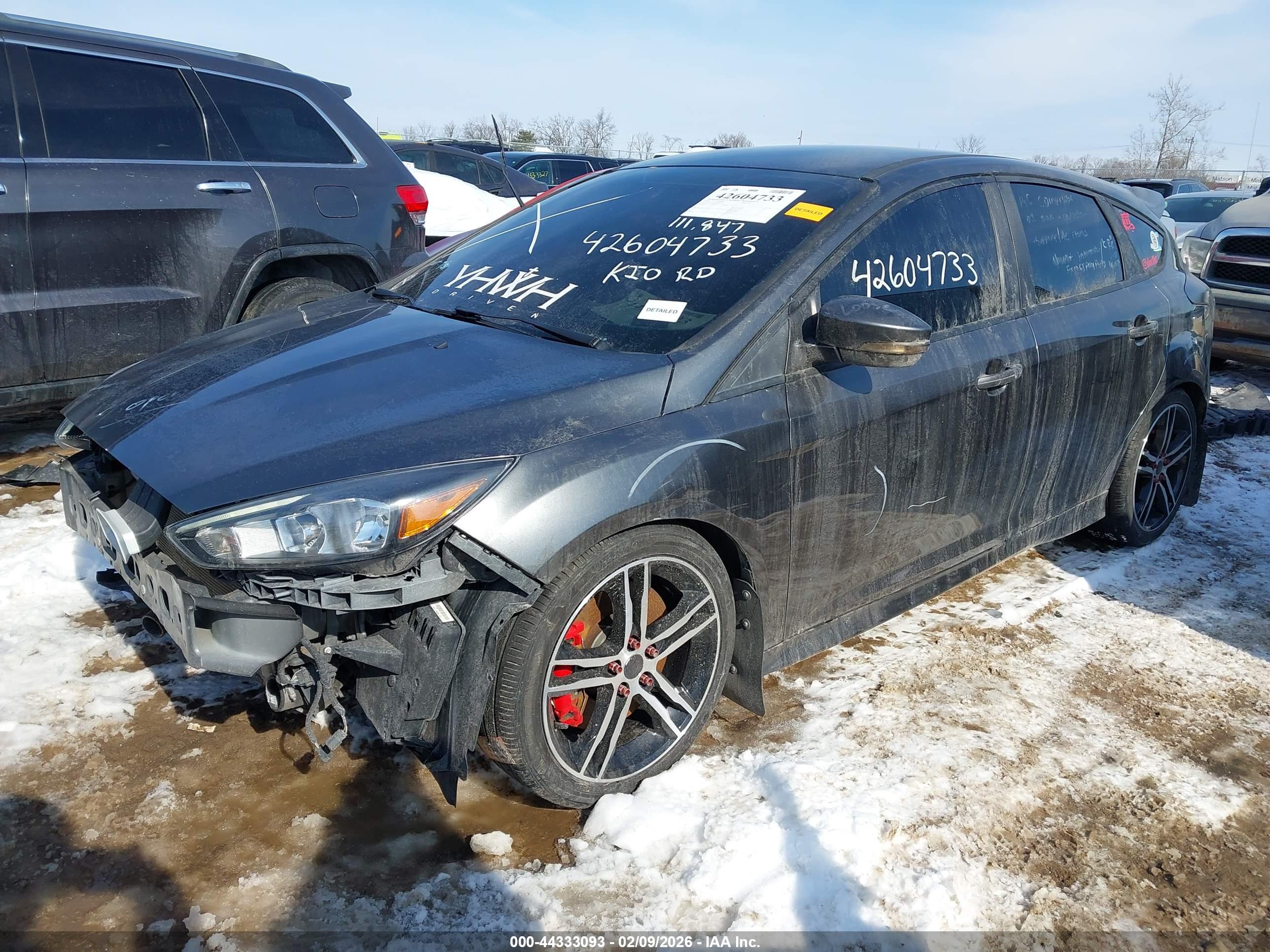 FORD FOCUS image 2