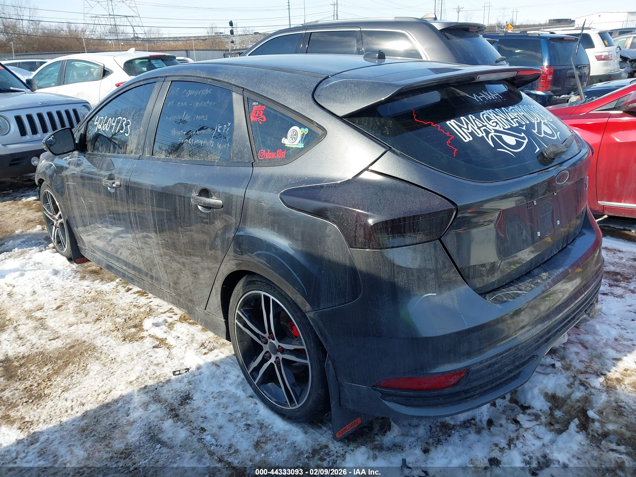 FORD FOCUS image 3