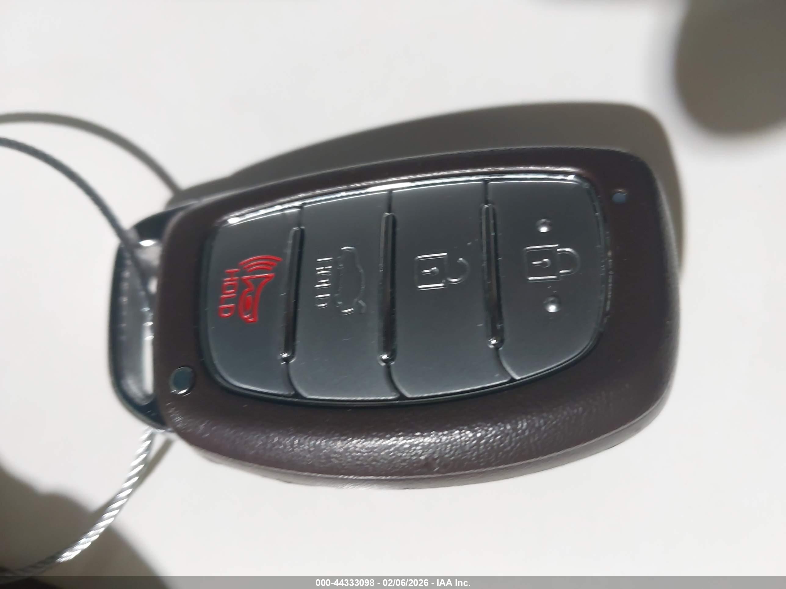 HYUNDAI SONATA image 11