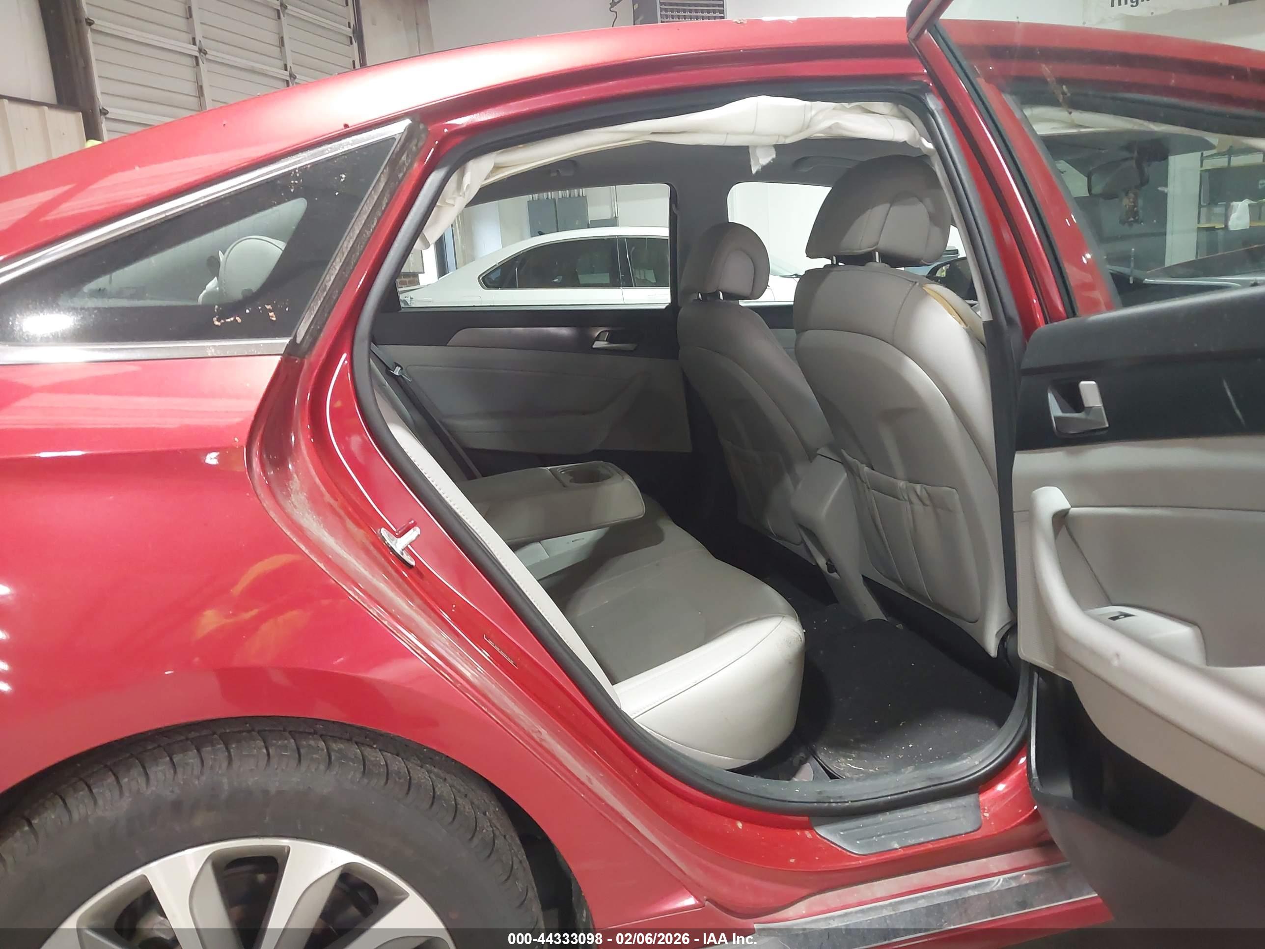 HYUNDAI SONATA image 8