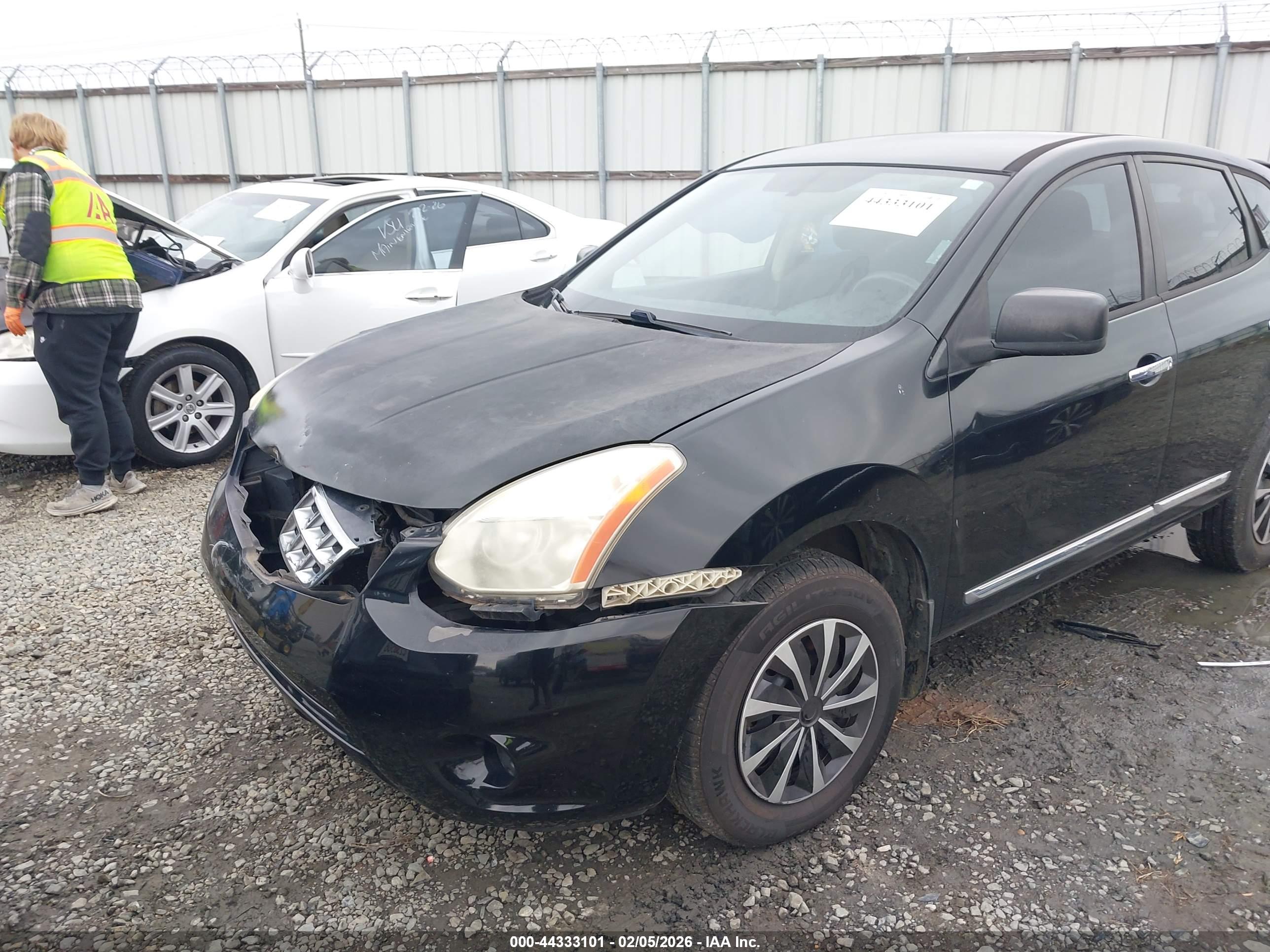 NISSAN ROGUE image 6