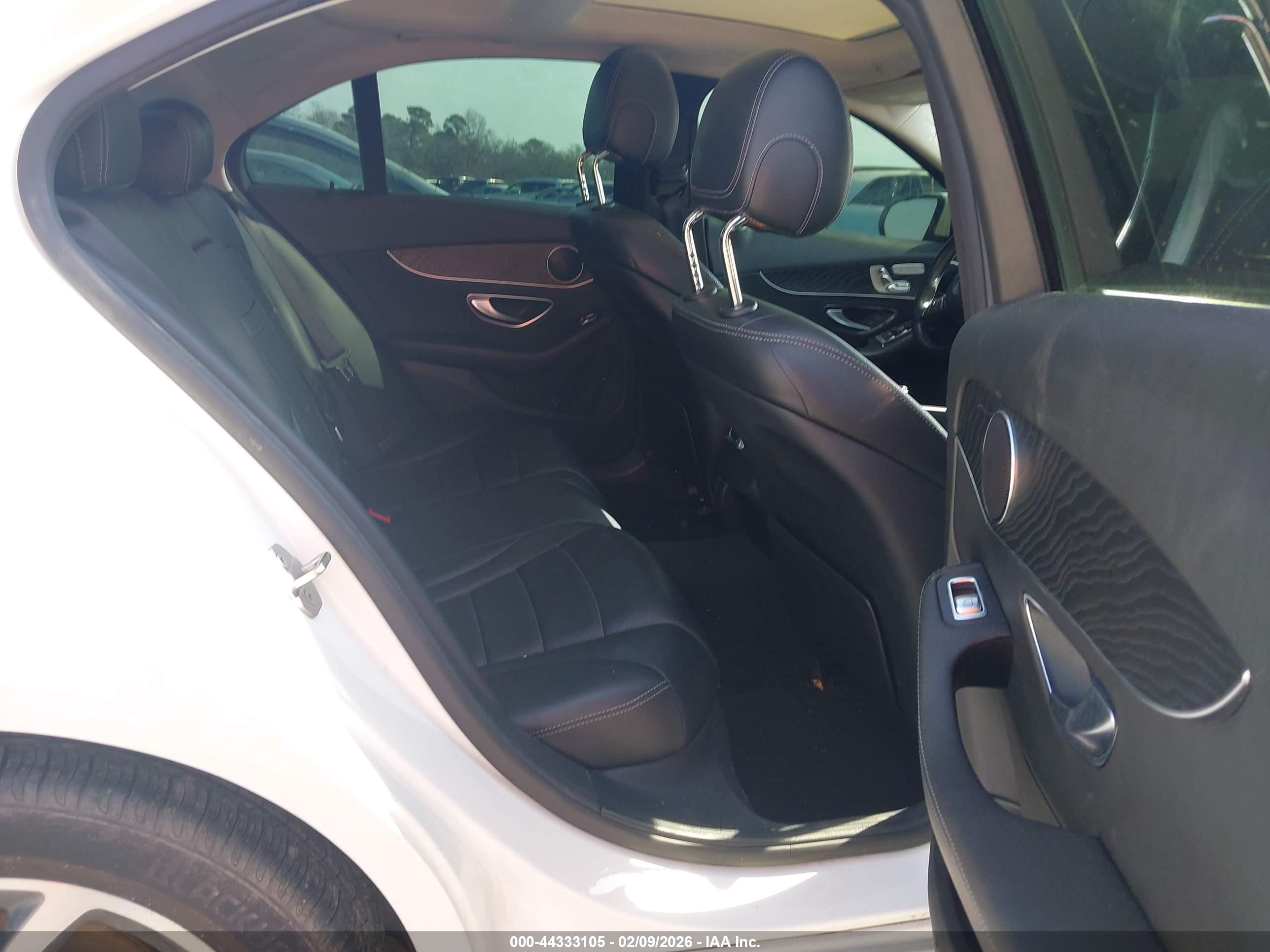 MERCEDES-BENZ C image 8