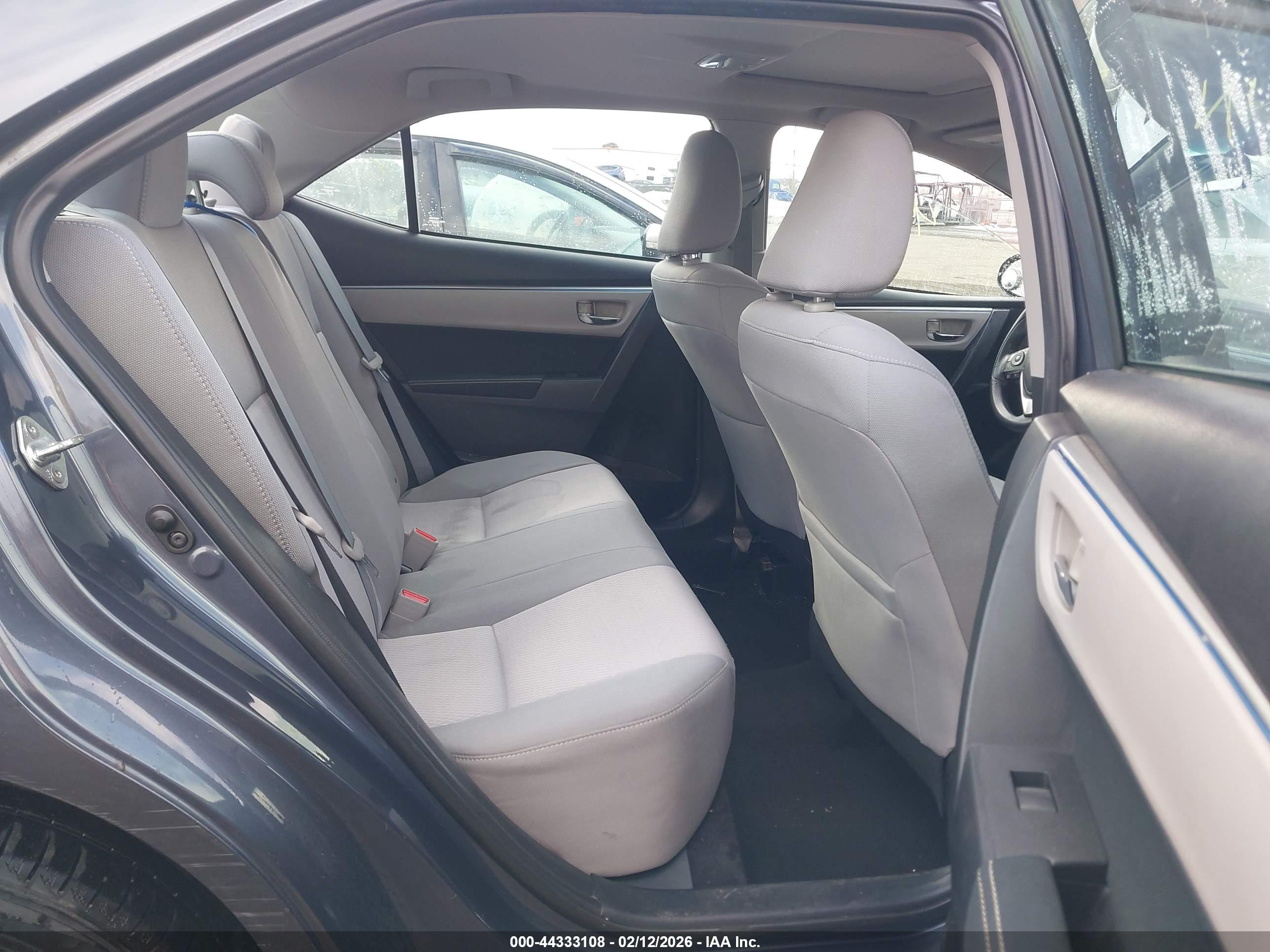 TOYOTA COROLLA image 8