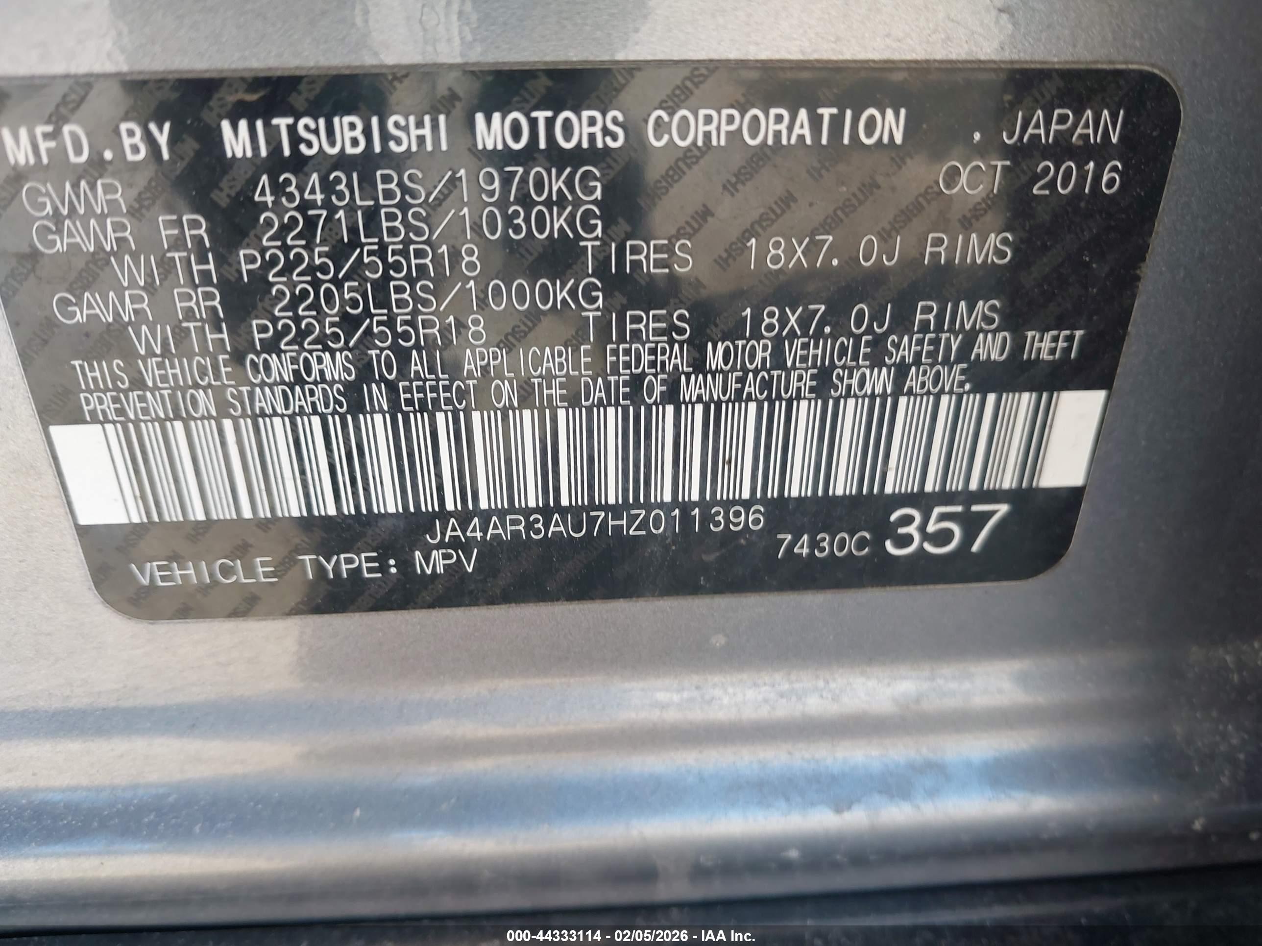 MITSUBISHI OUTLANDER image 9