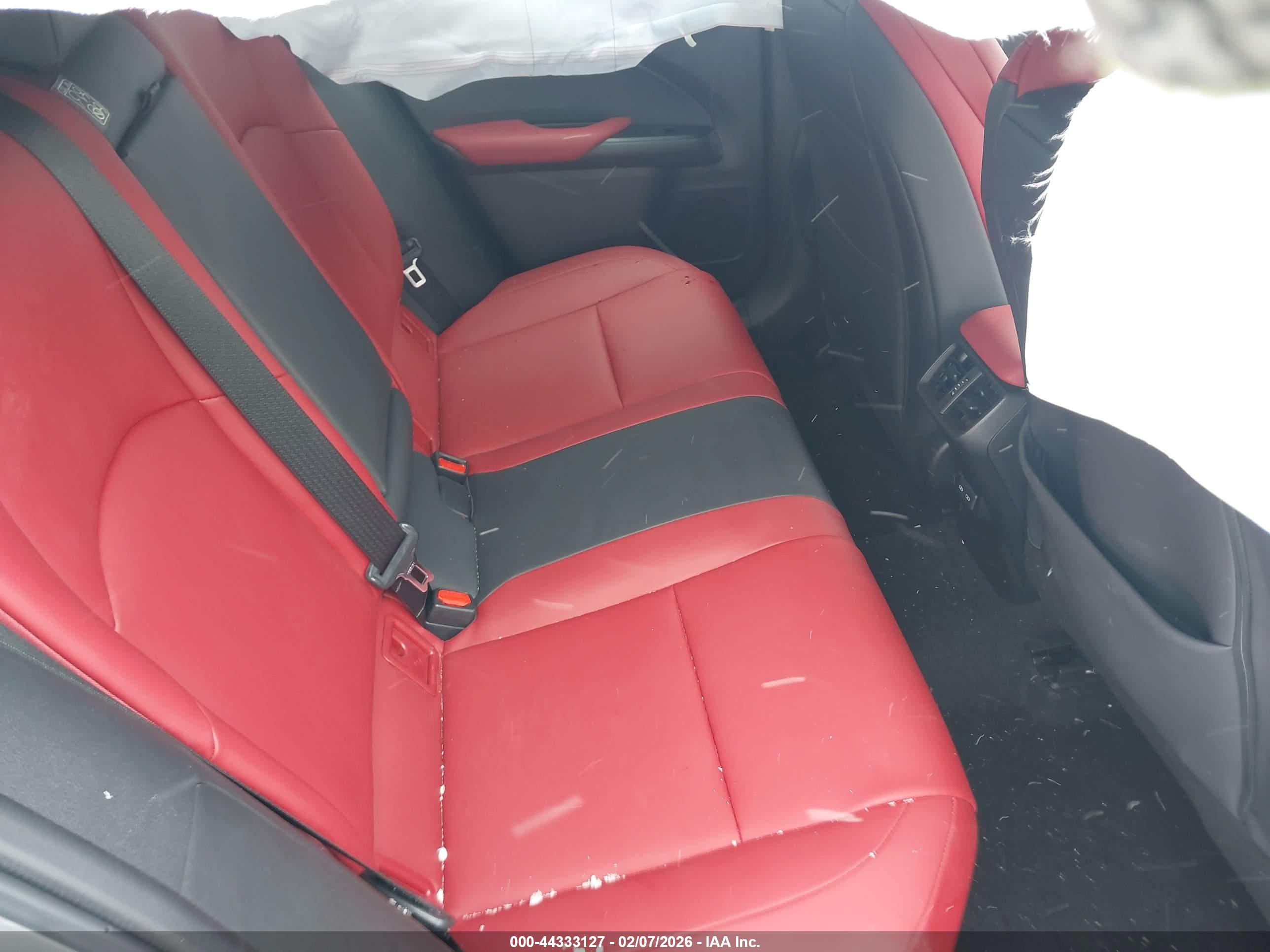 LEXUS UX image 8