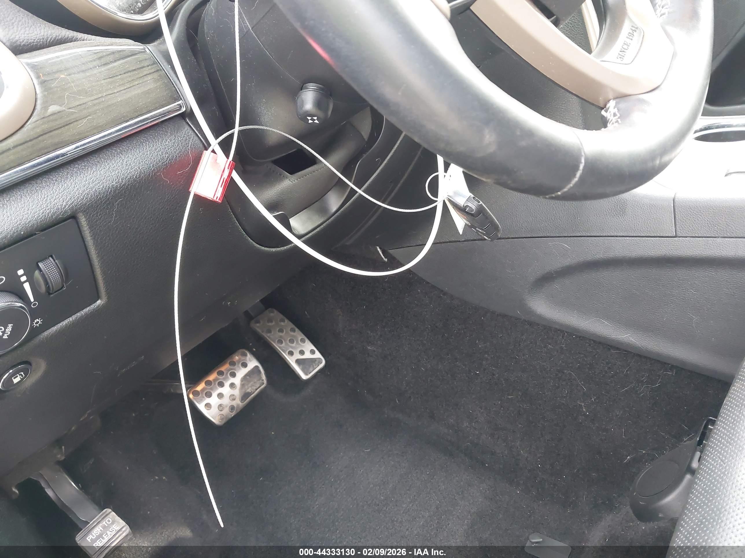 JEEP GRAND image 11