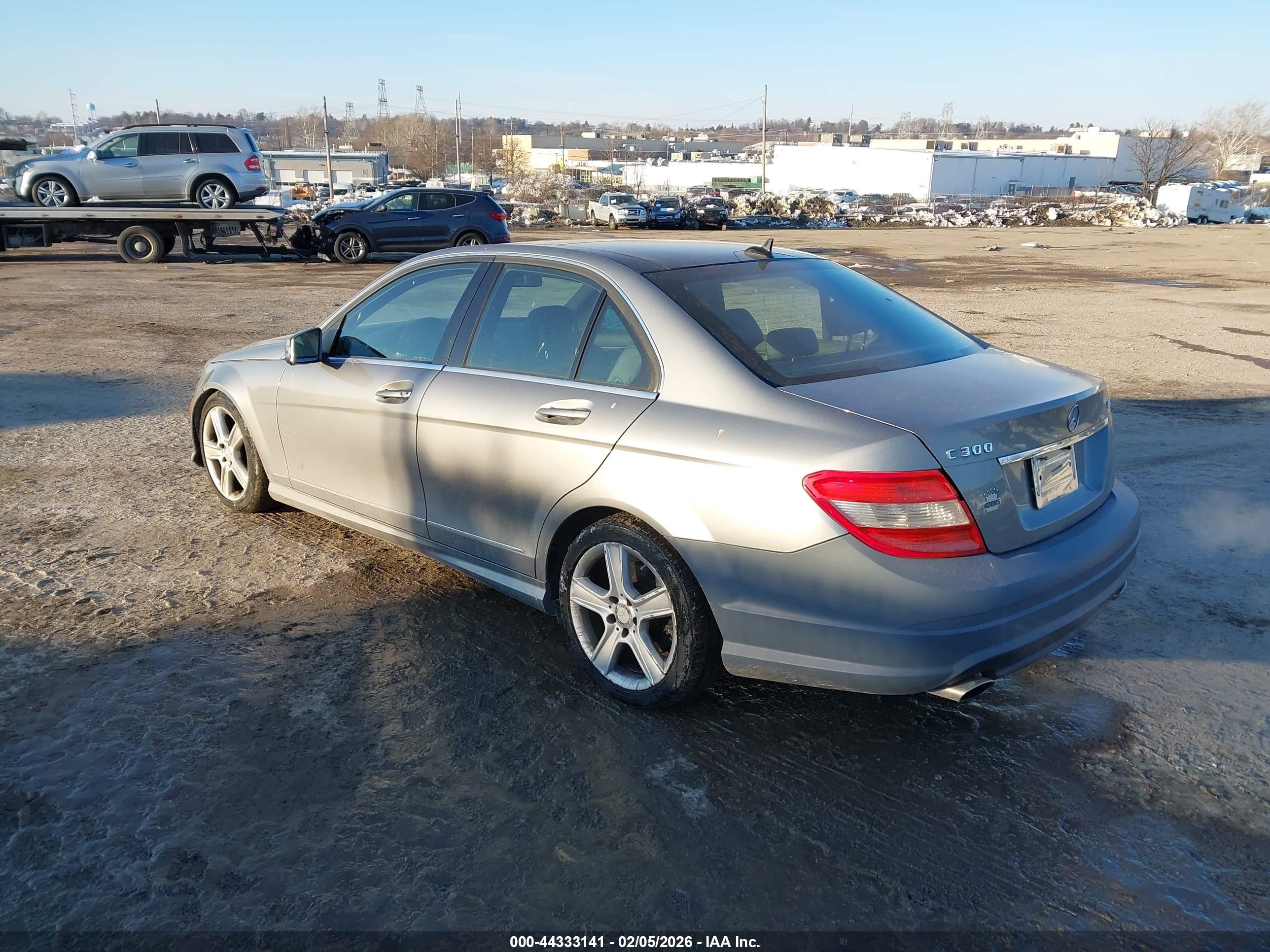 MERCEDES-BENZ C image 3