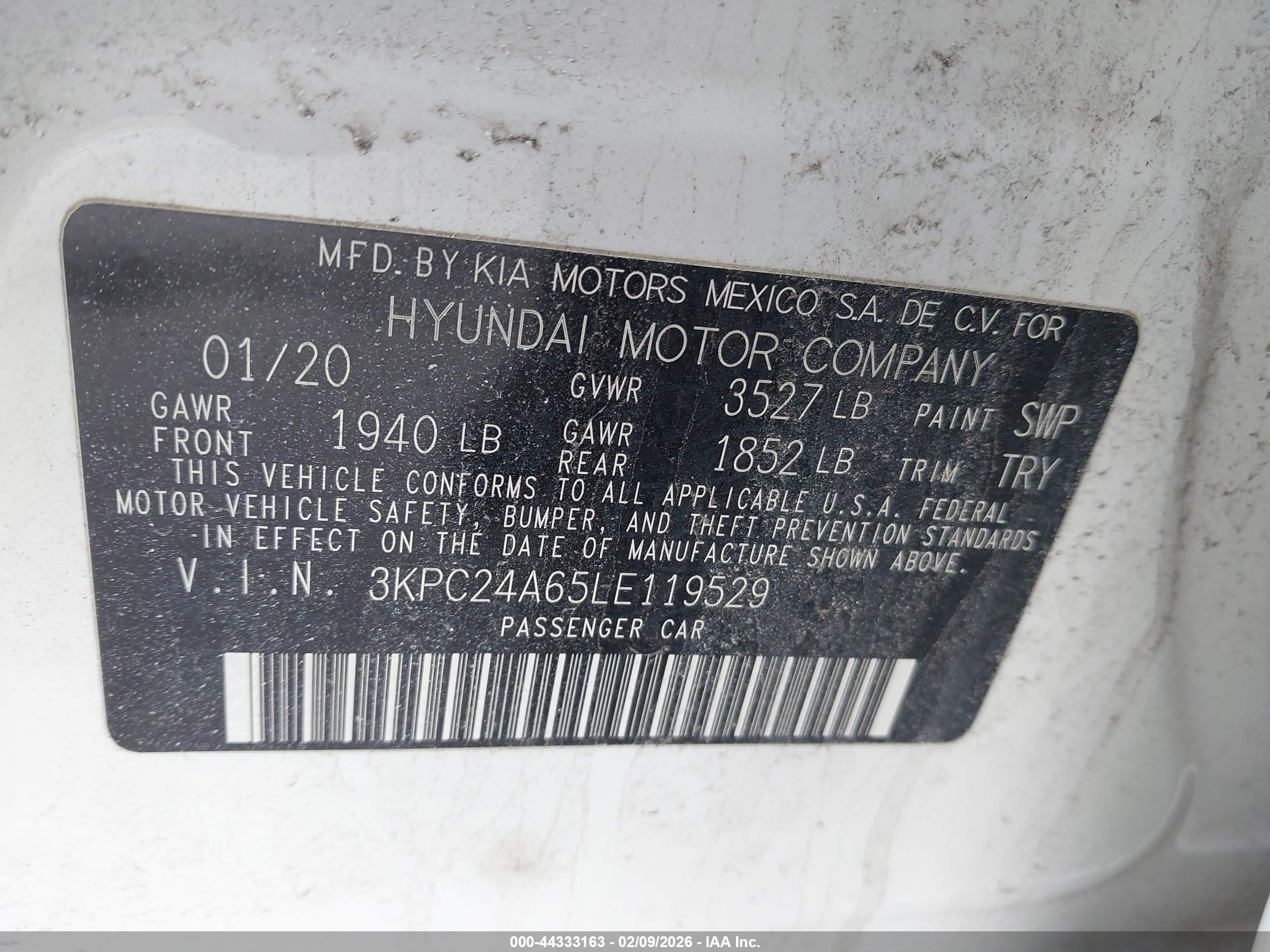 HYUNDAI ACCENT image 9