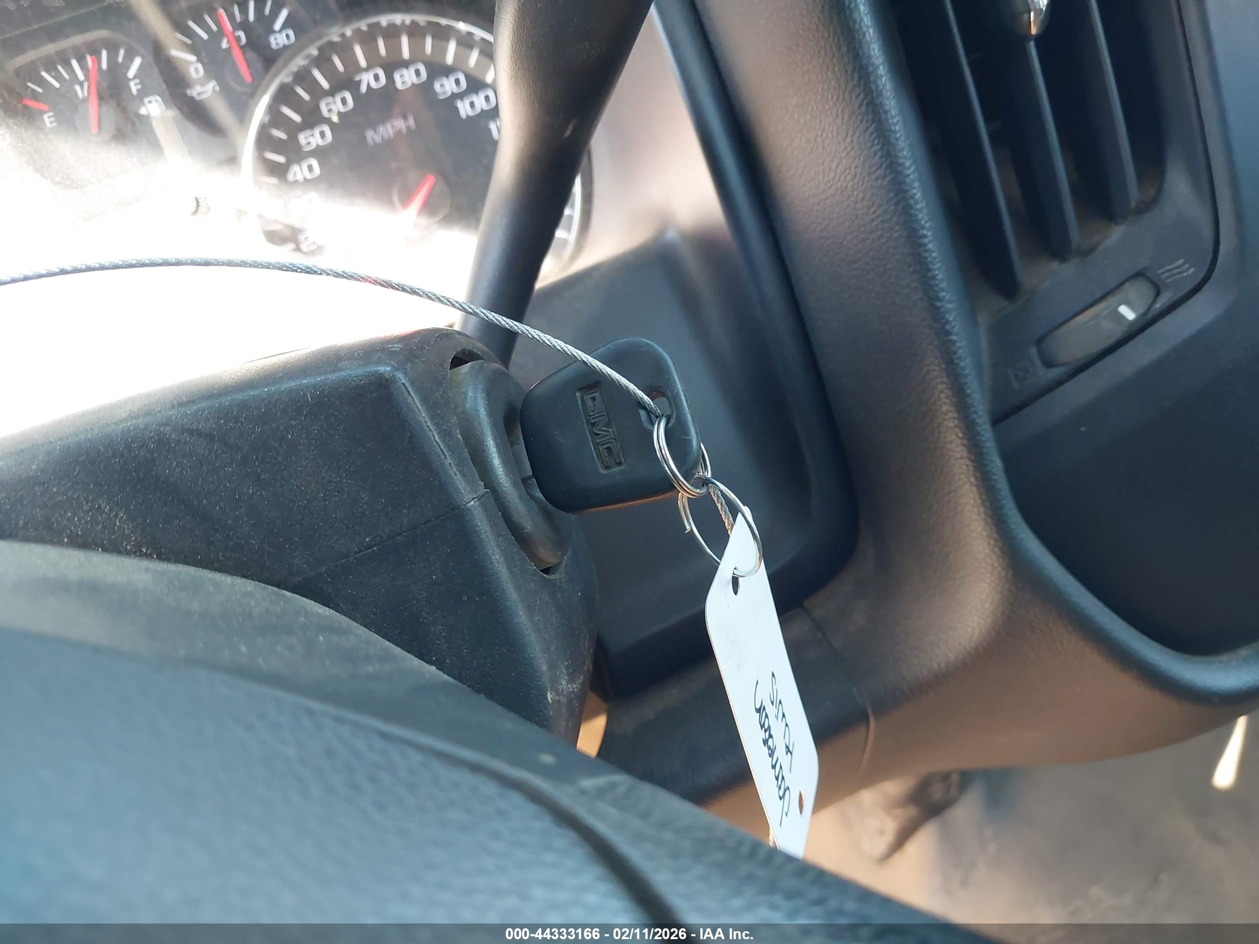 GMC SIERRA image 11