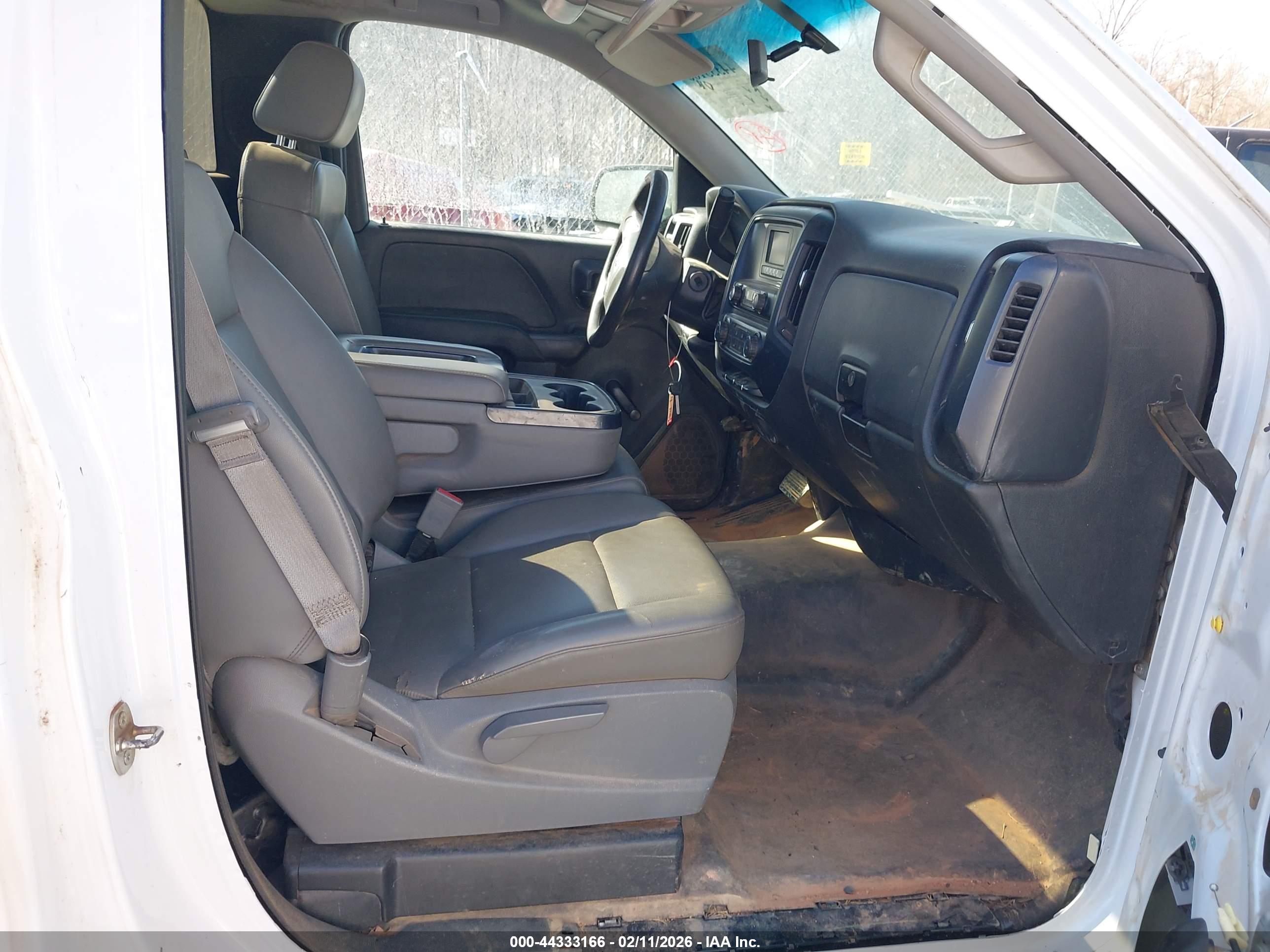 GMC SIERRA image 5