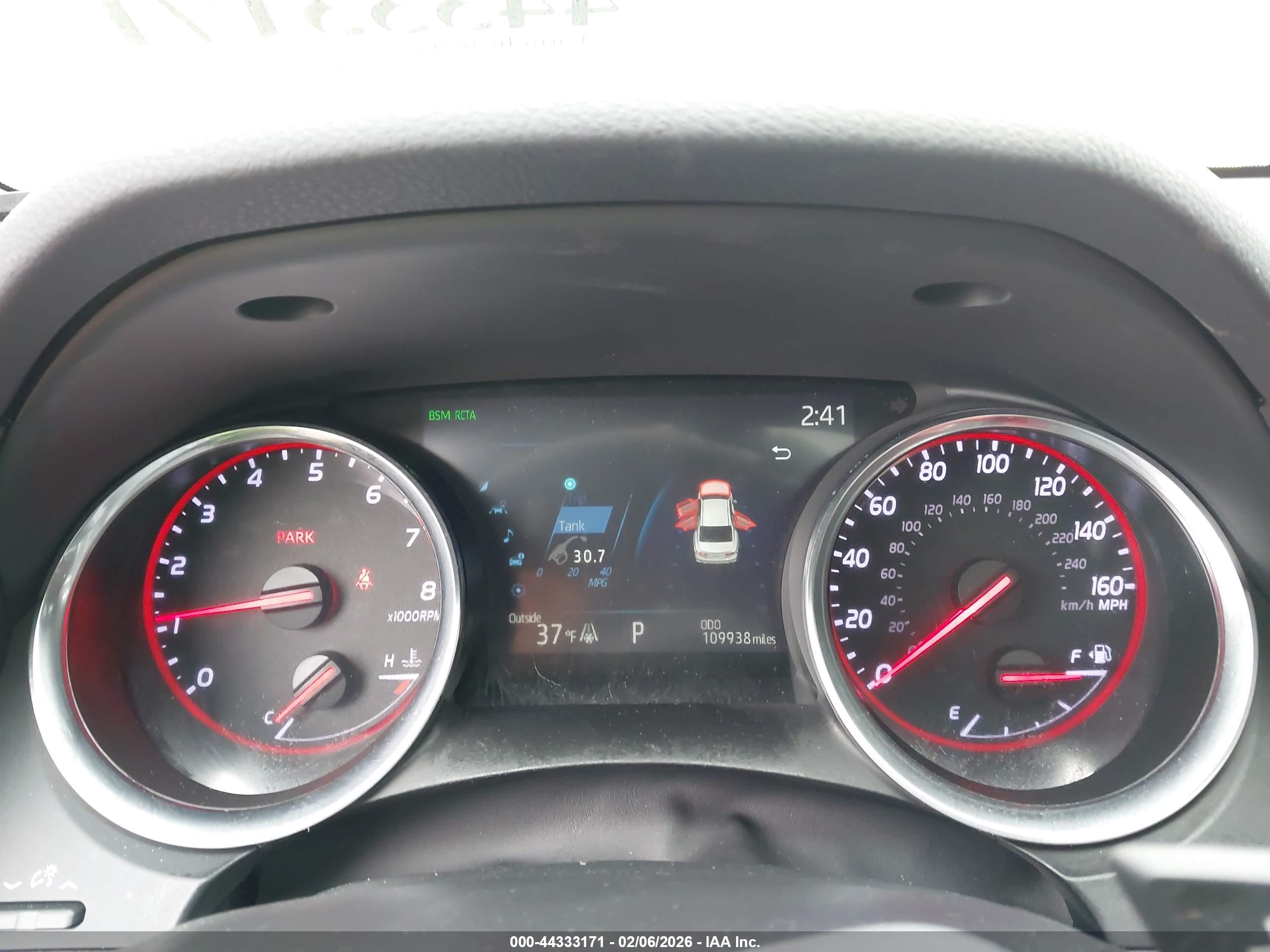 TOYOTA CAMRY image 7