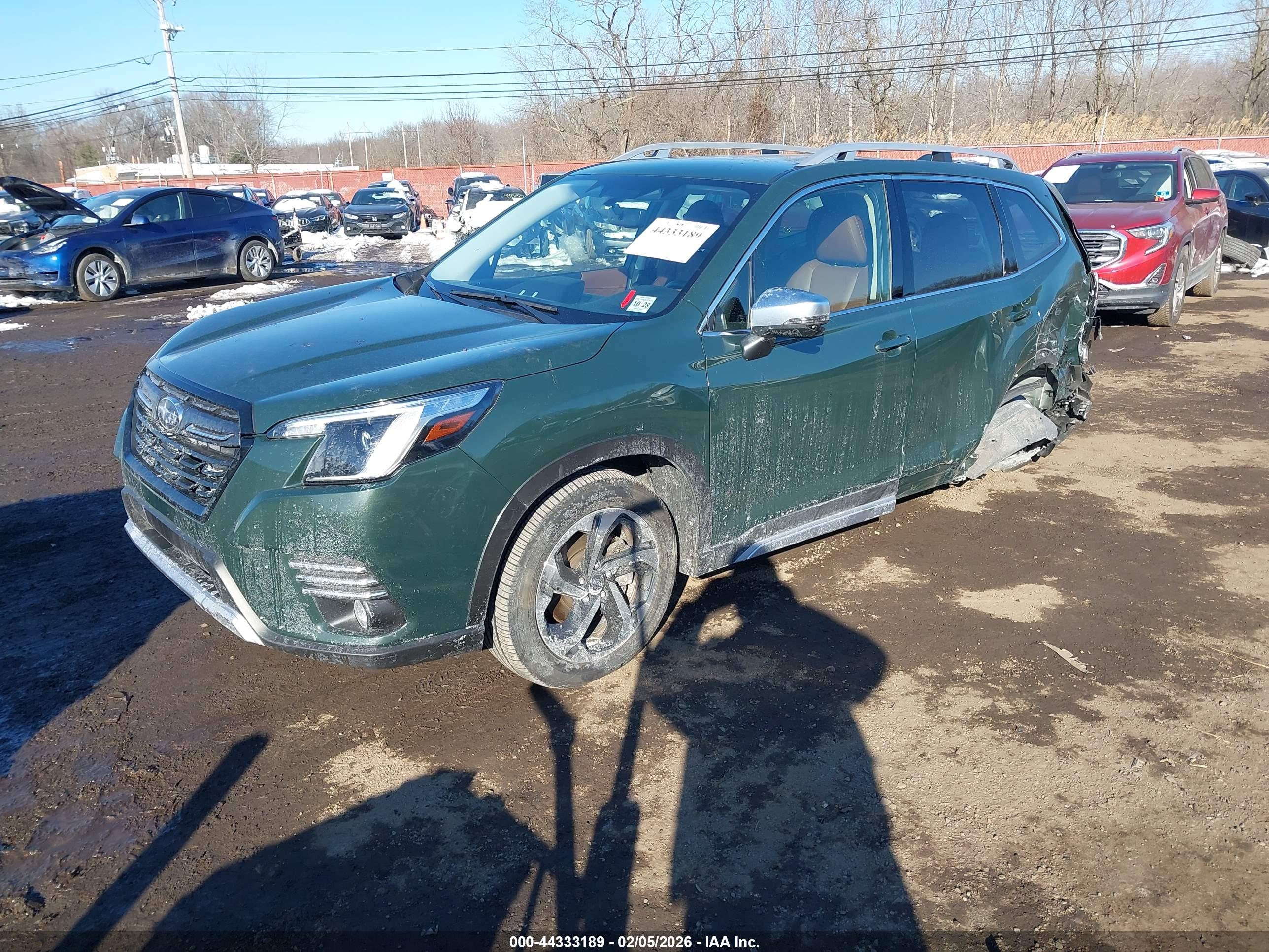 SUBARU FORESTER image 2