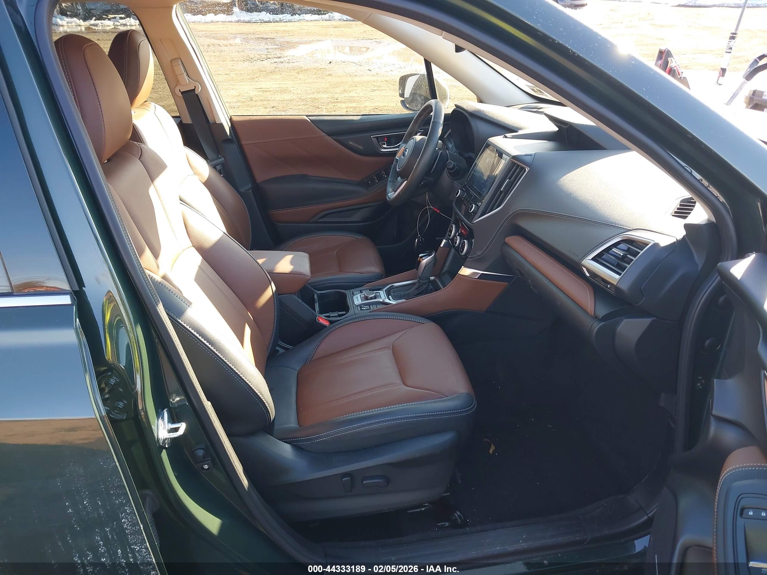 SUBARU FORESTER image 5