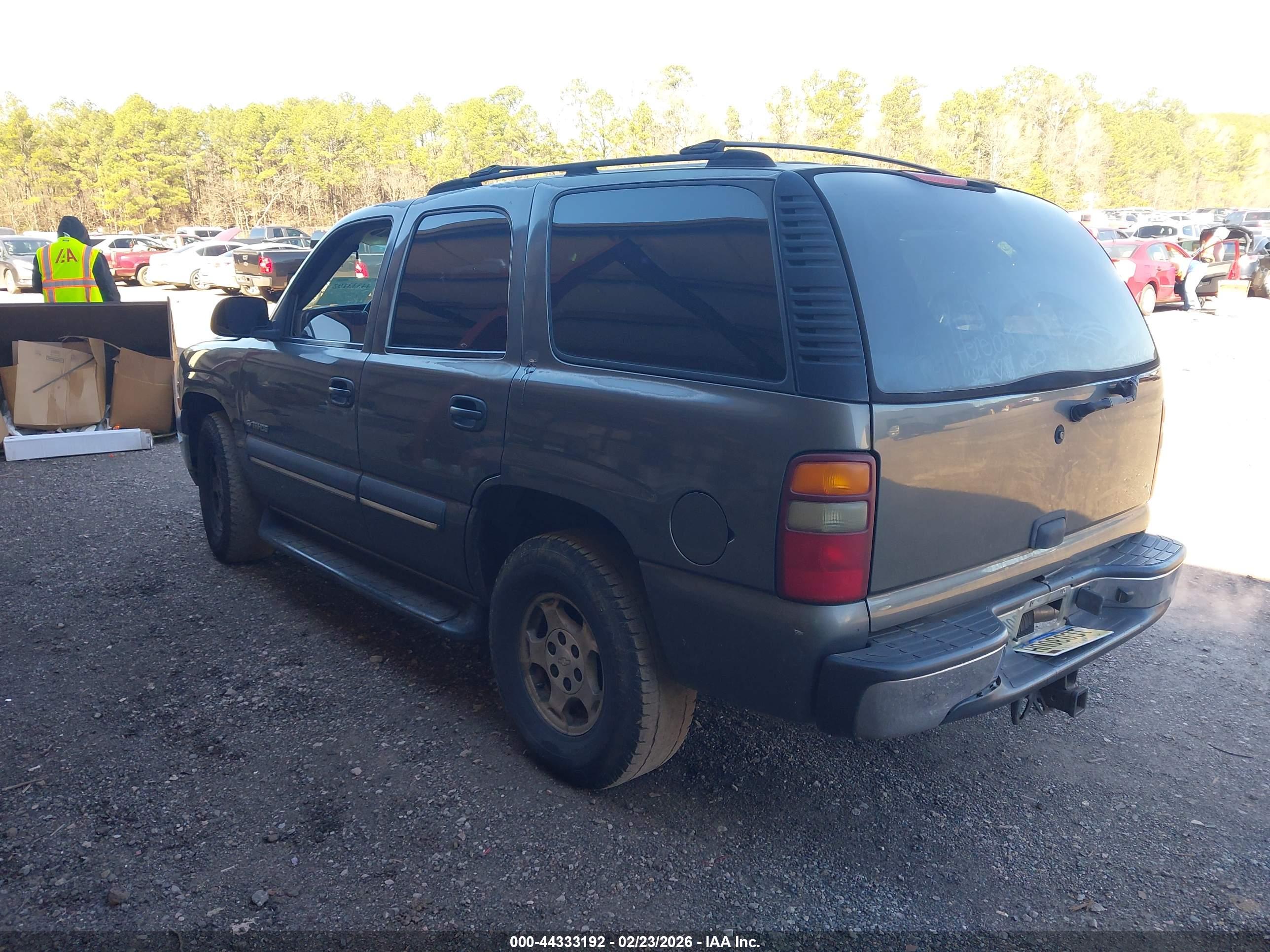 CHEVROLET TAHOE image 3